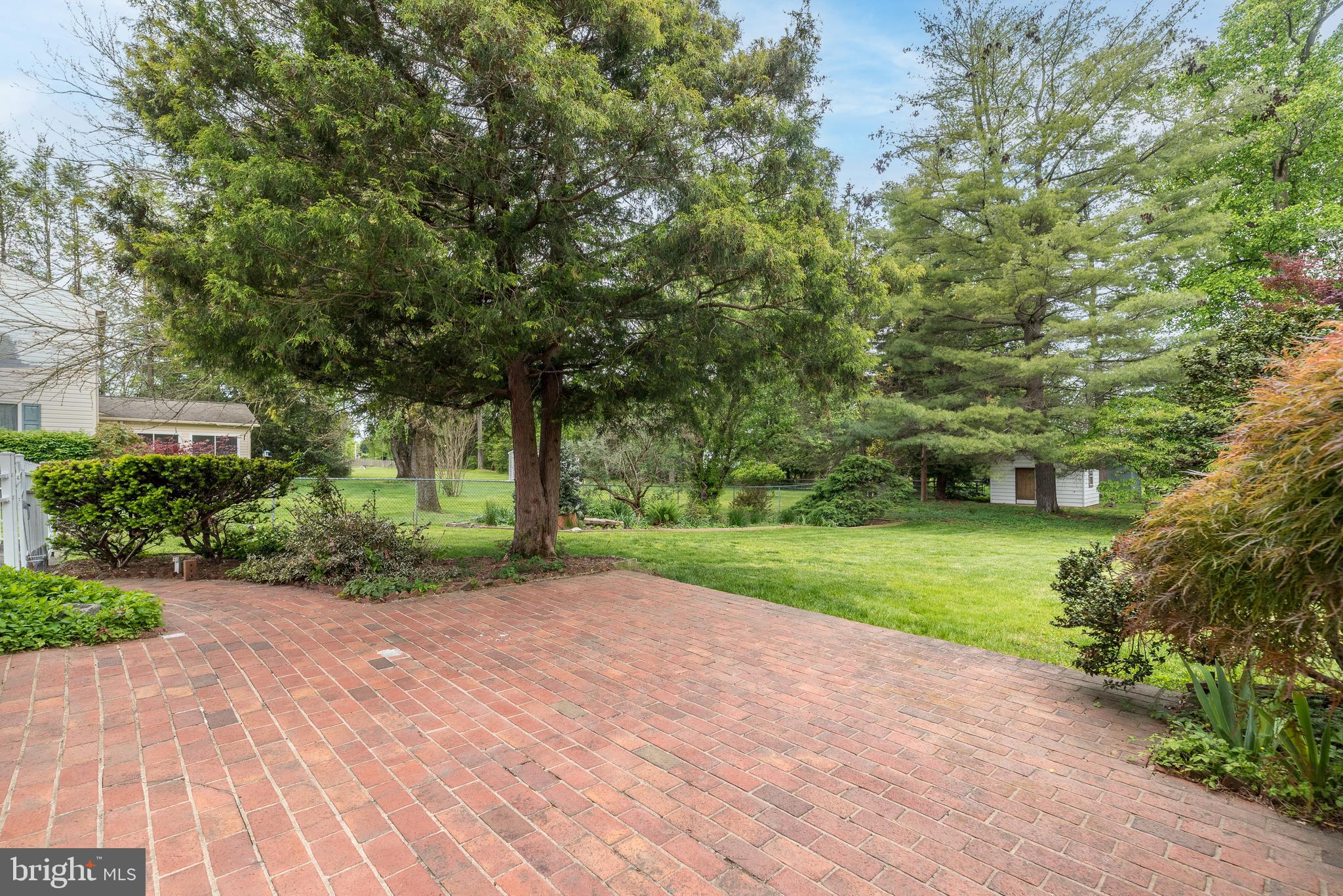 MAPLE GLEN - Residential