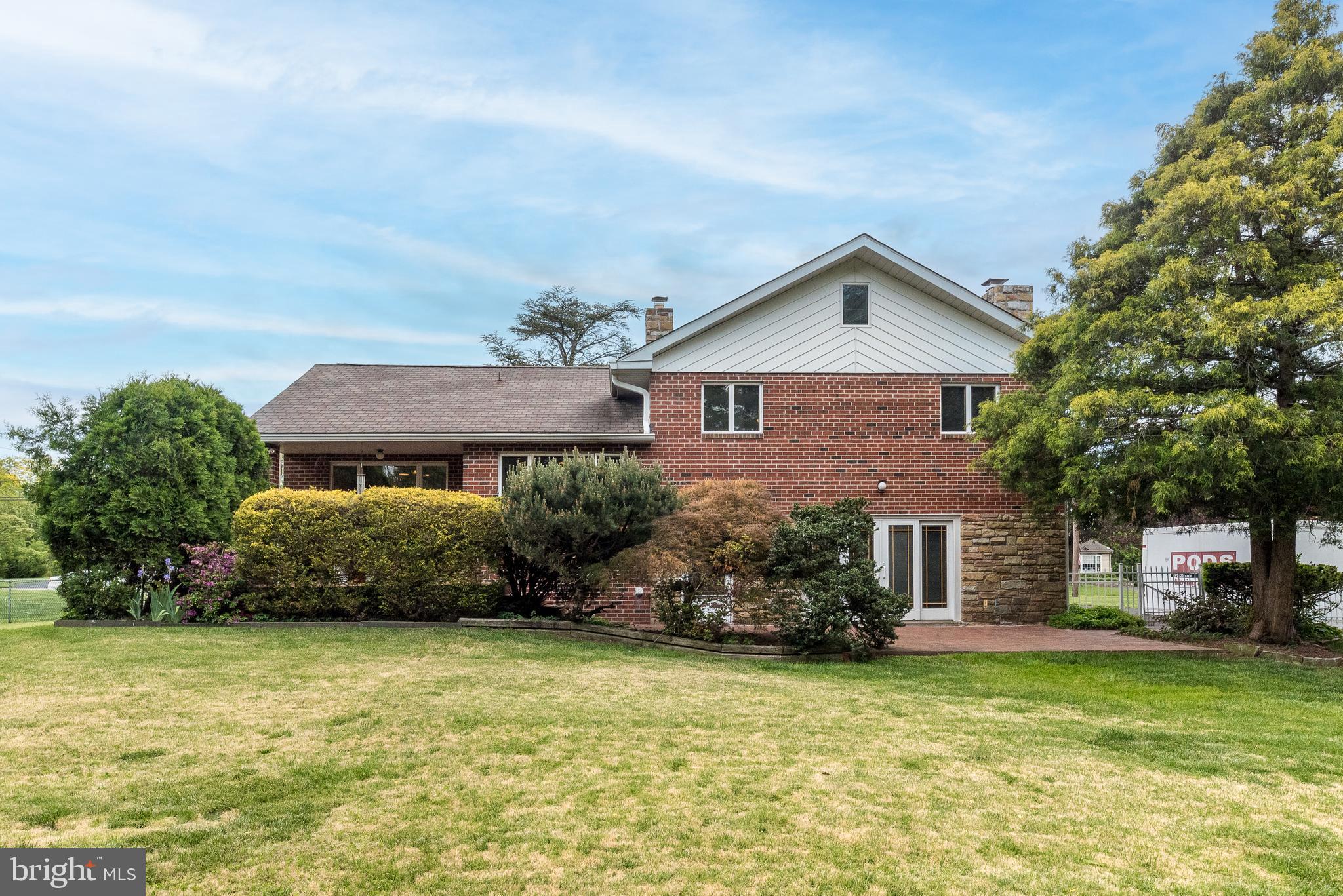 MAPLE GLEN - Residential