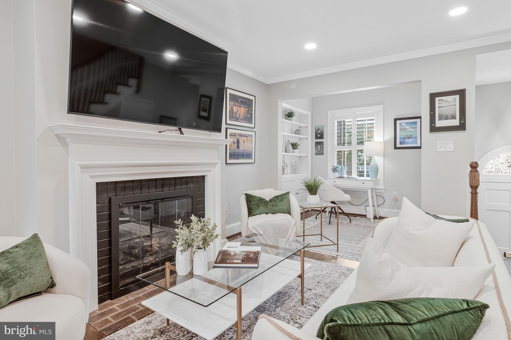 YATES GARDENS - Residential