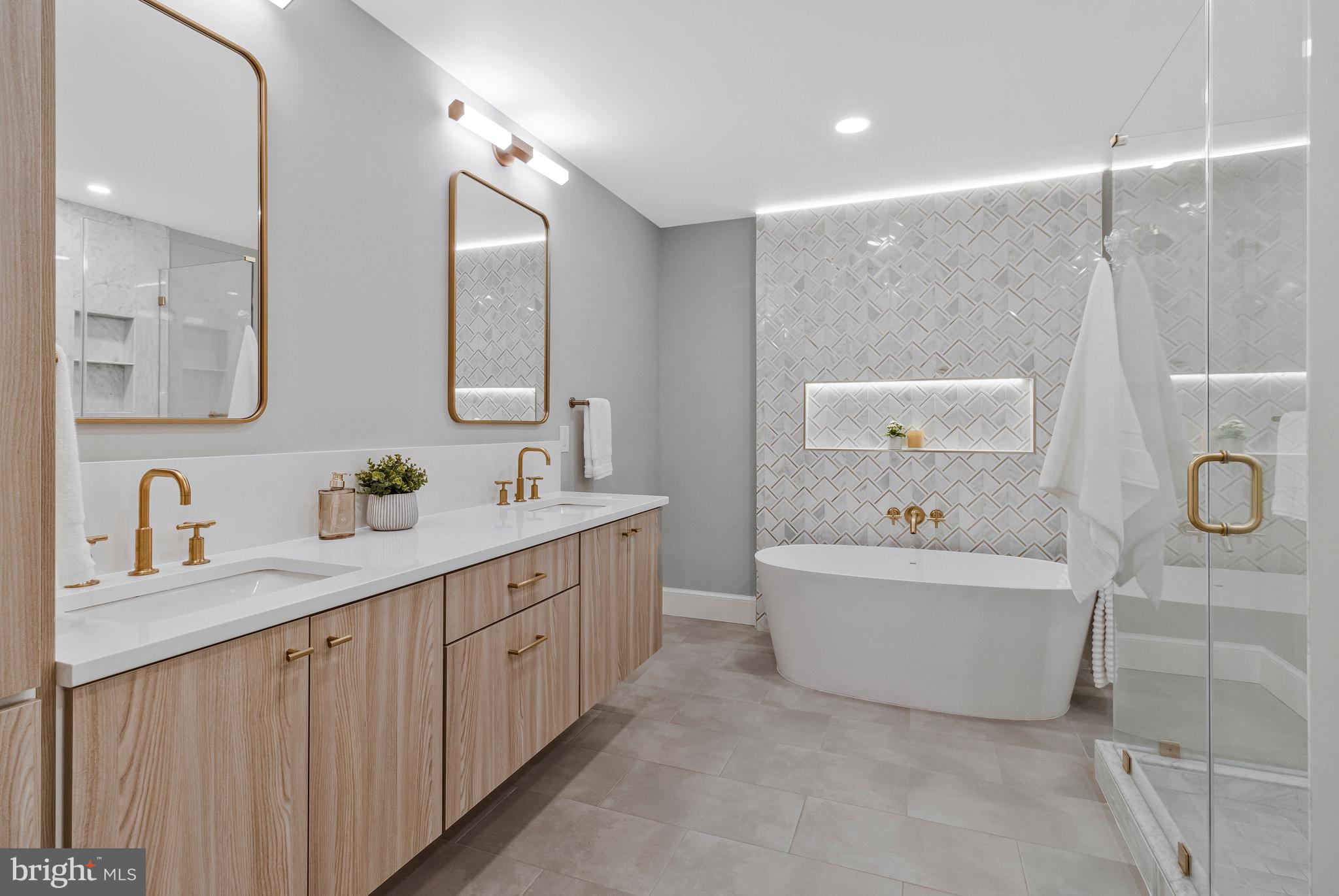 YATES GARDENS - Residential