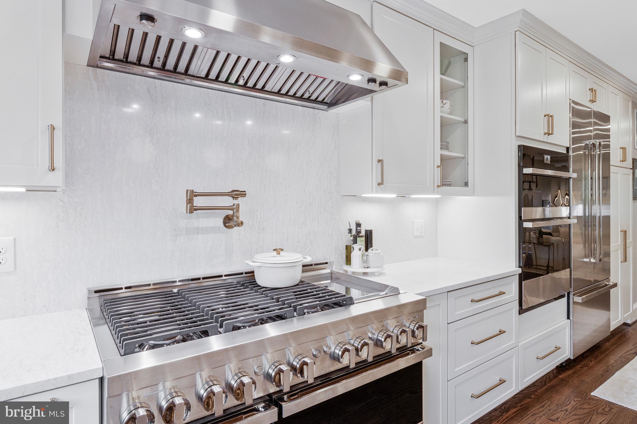 YATES GARDENS - Residential