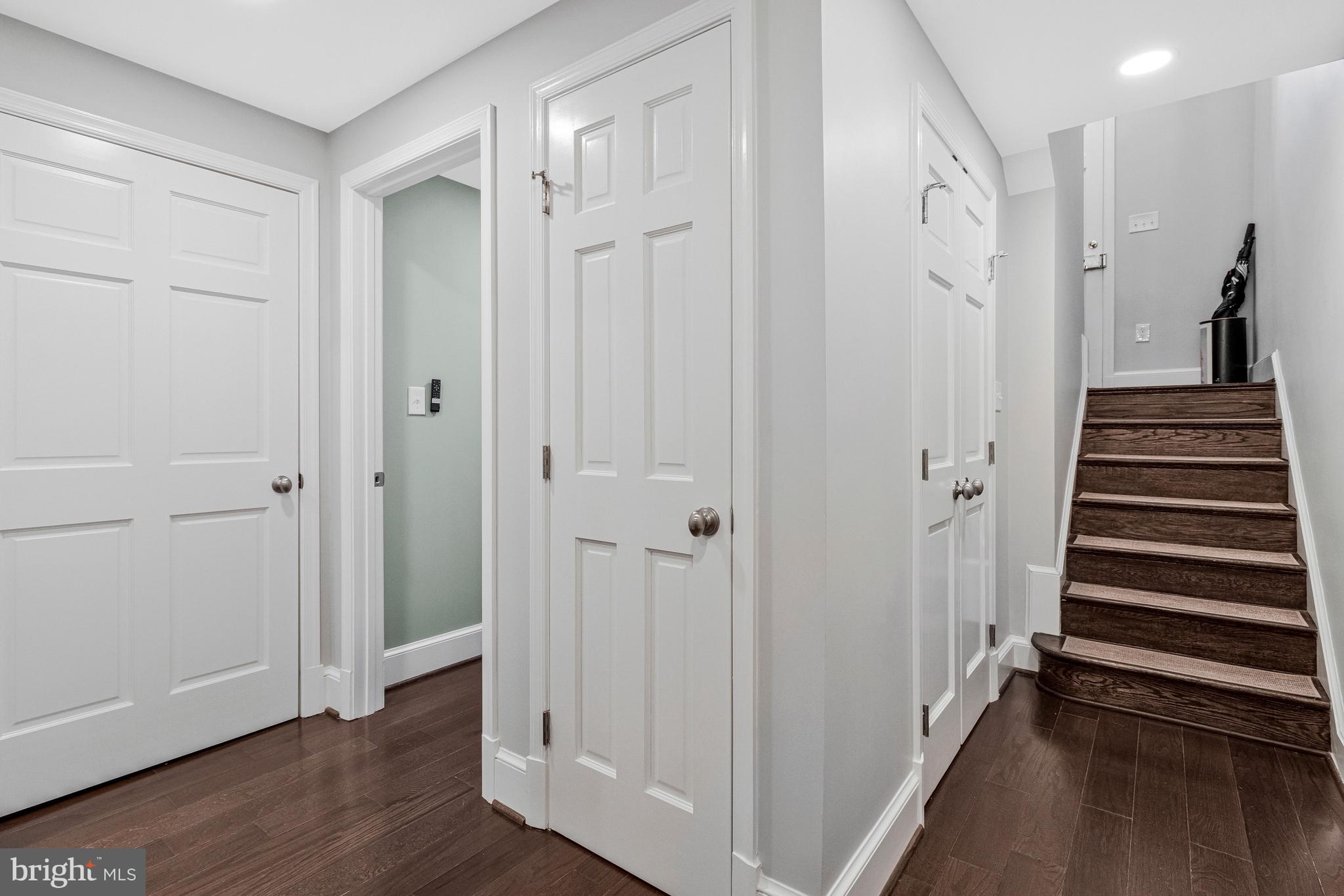 YATES GARDENS - Residential