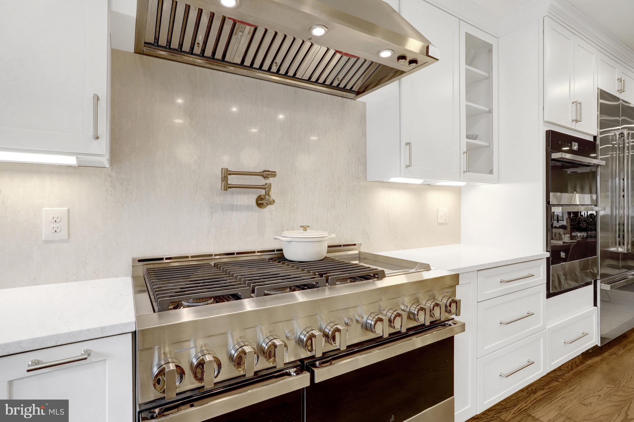 YATES GARDENS - Residential