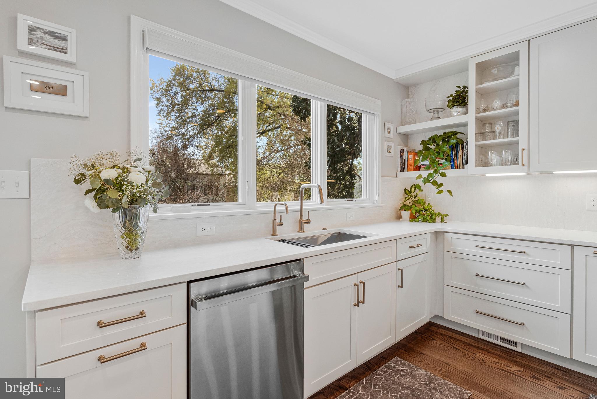 YATES GARDENS - Residential