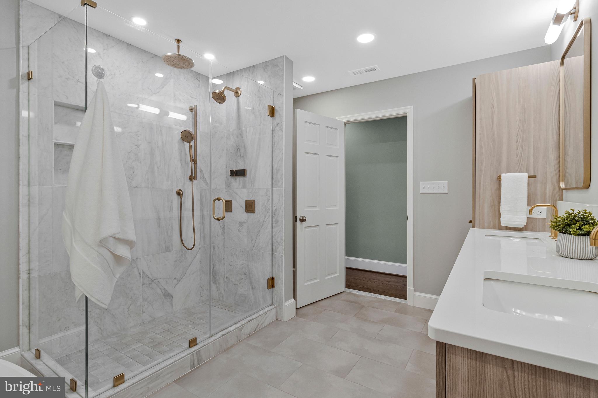 YATES GARDENS - Residential