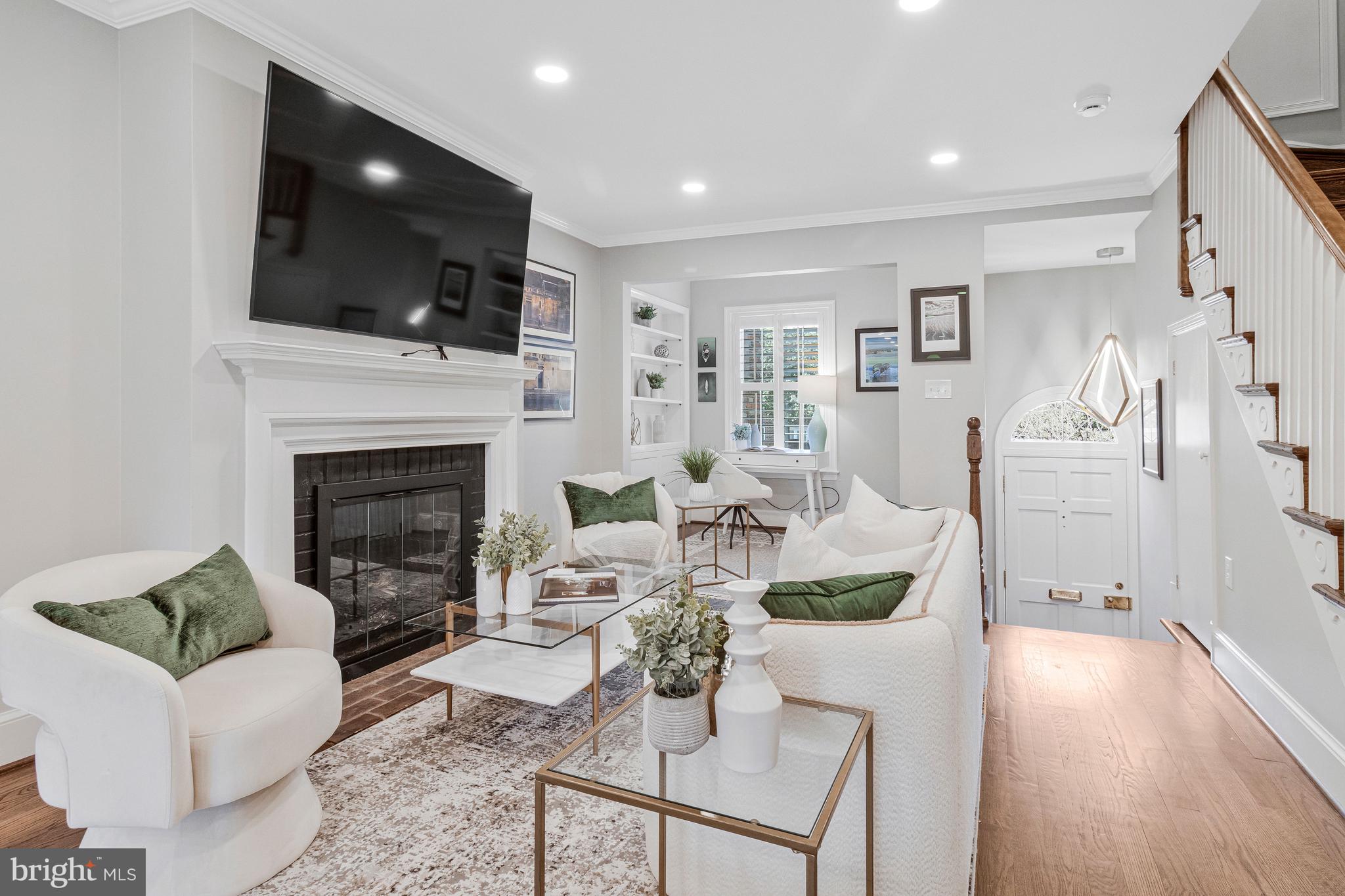 YATES GARDENS - Residential