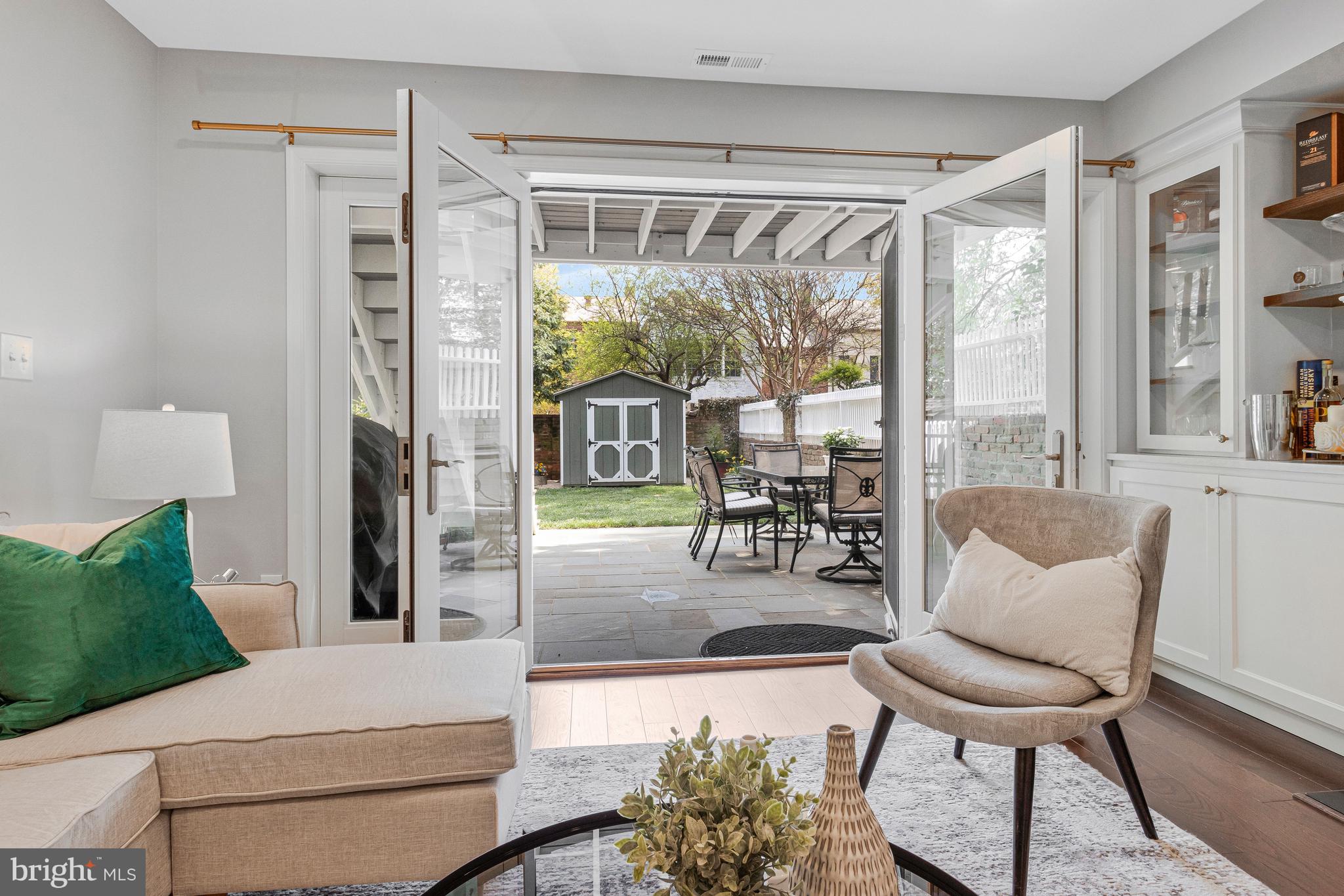 YATES GARDENS - Residential