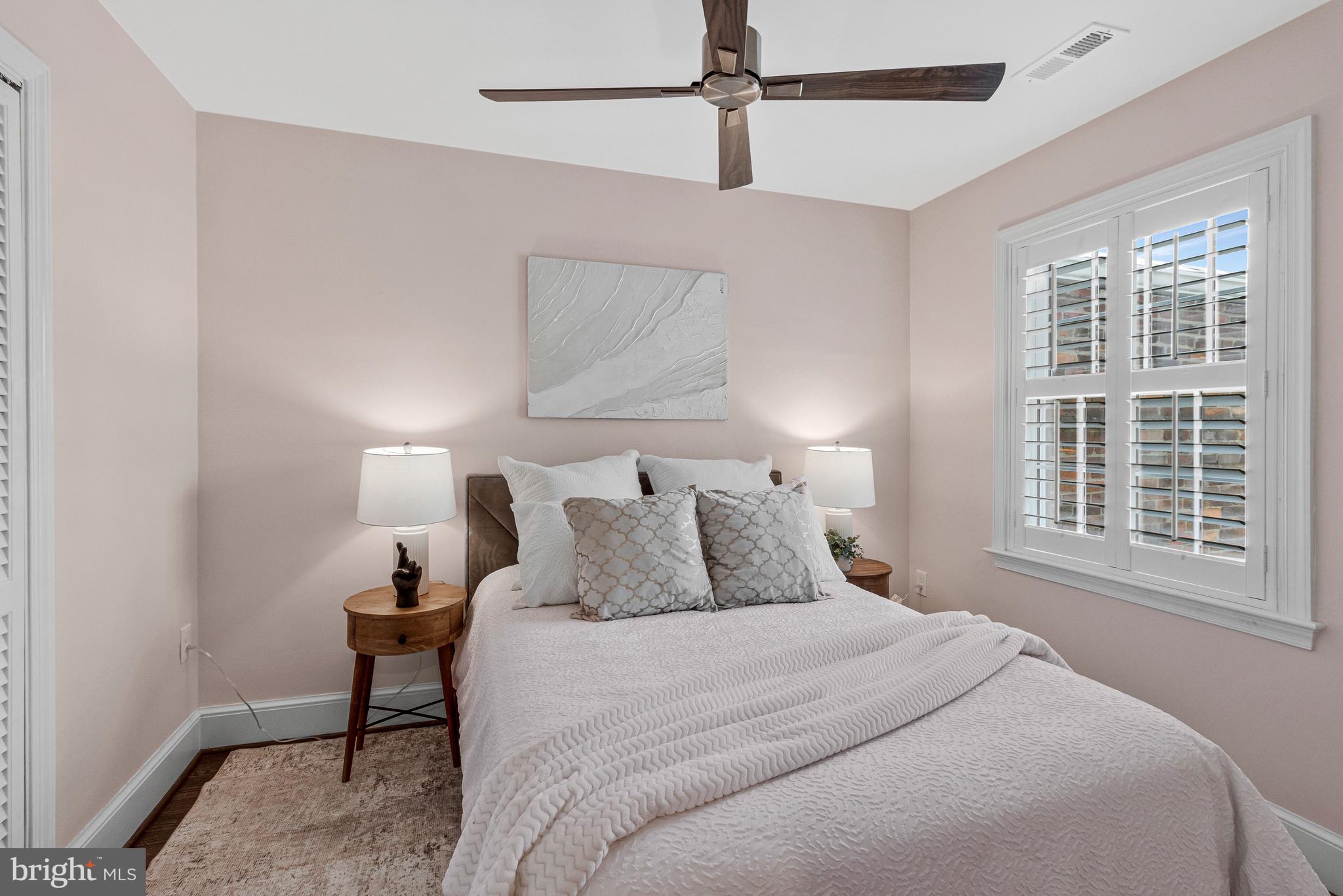 YATES GARDENS - Residential