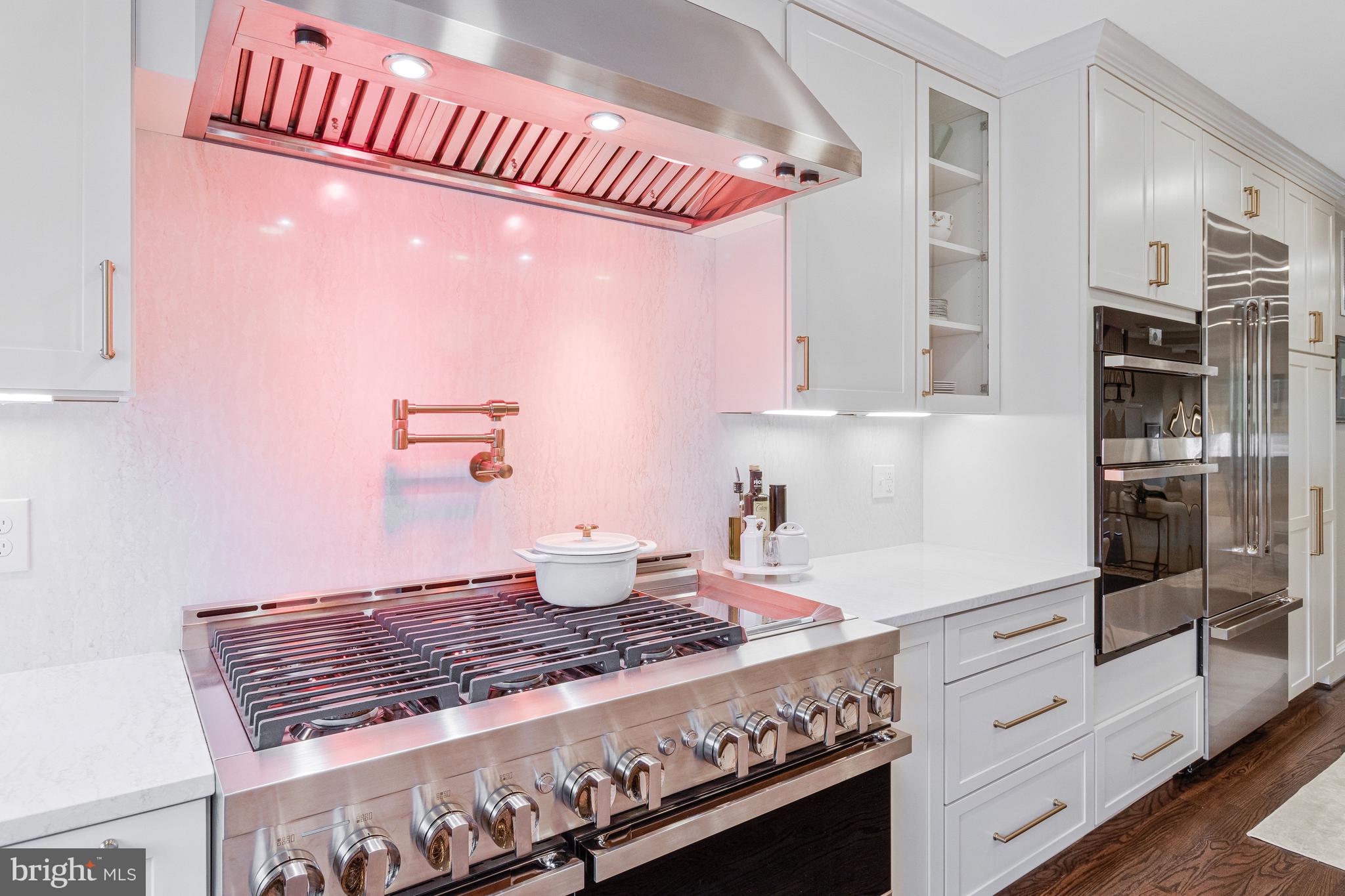 YATES GARDENS - Residential