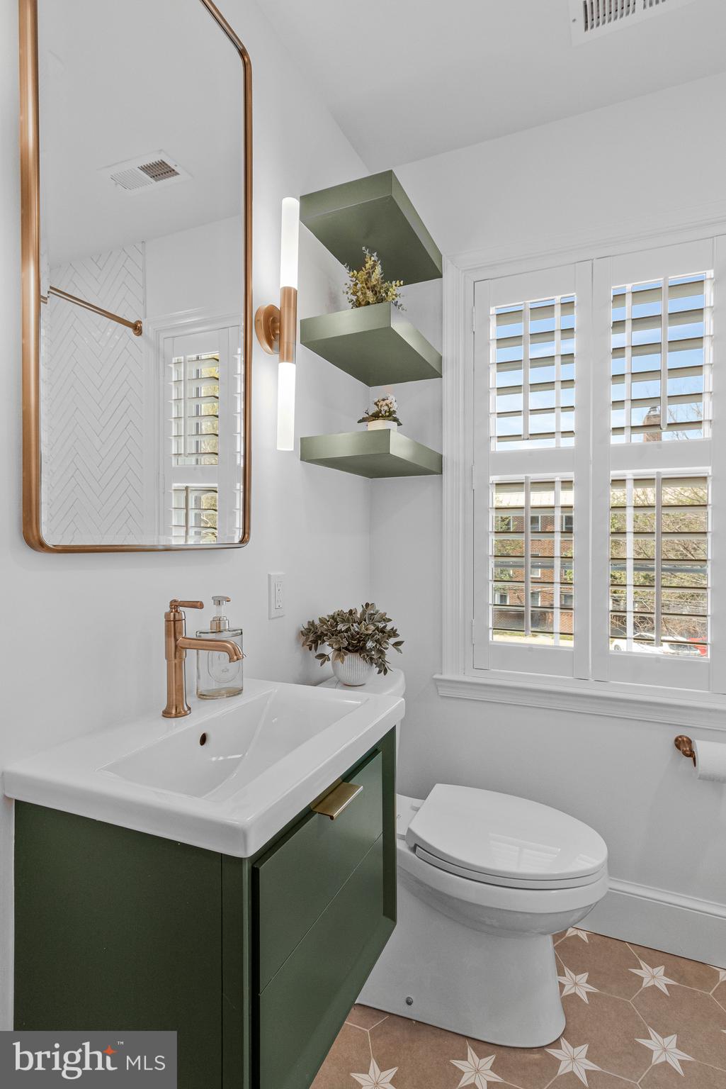 YATES GARDENS - Residential