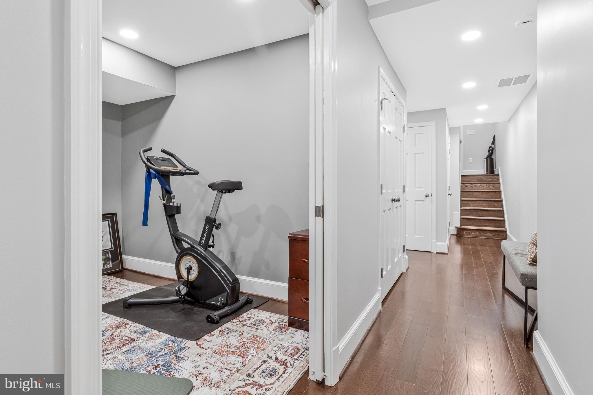 YATES GARDENS - Residential