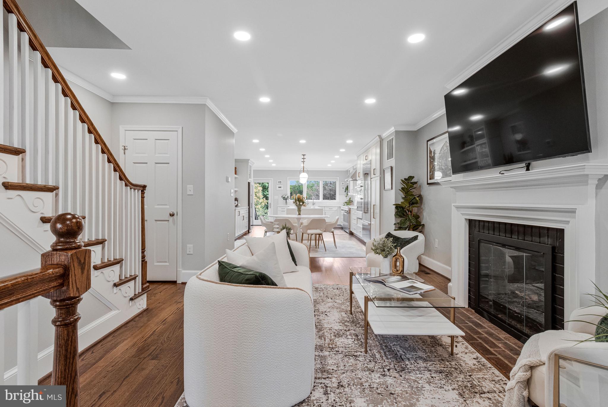 YATES GARDENS - Residential