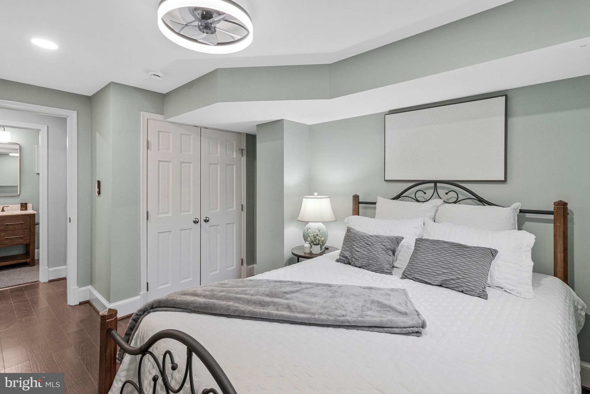 YATES GARDENS - Residential