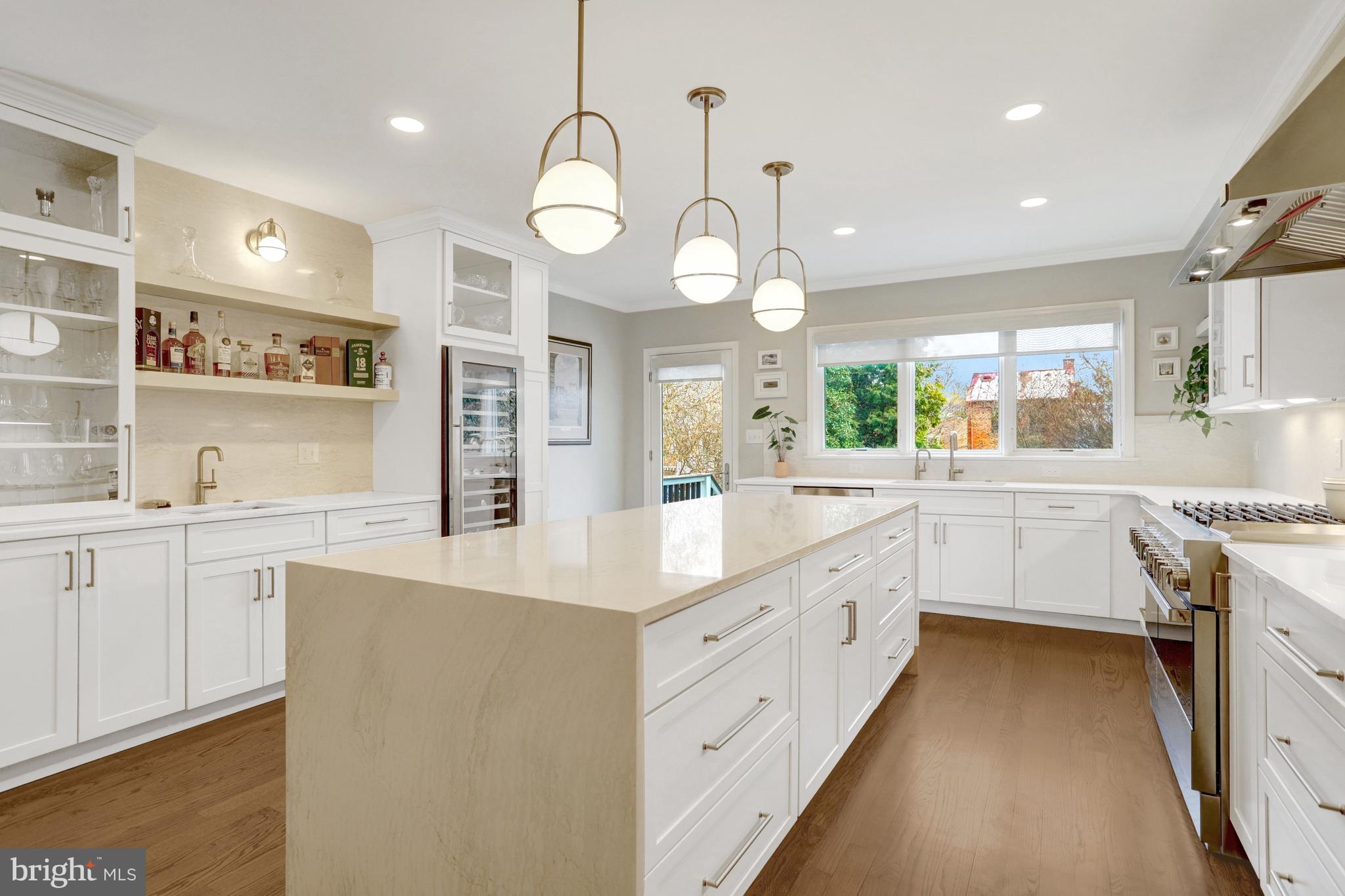 YATES GARDENS - Residential