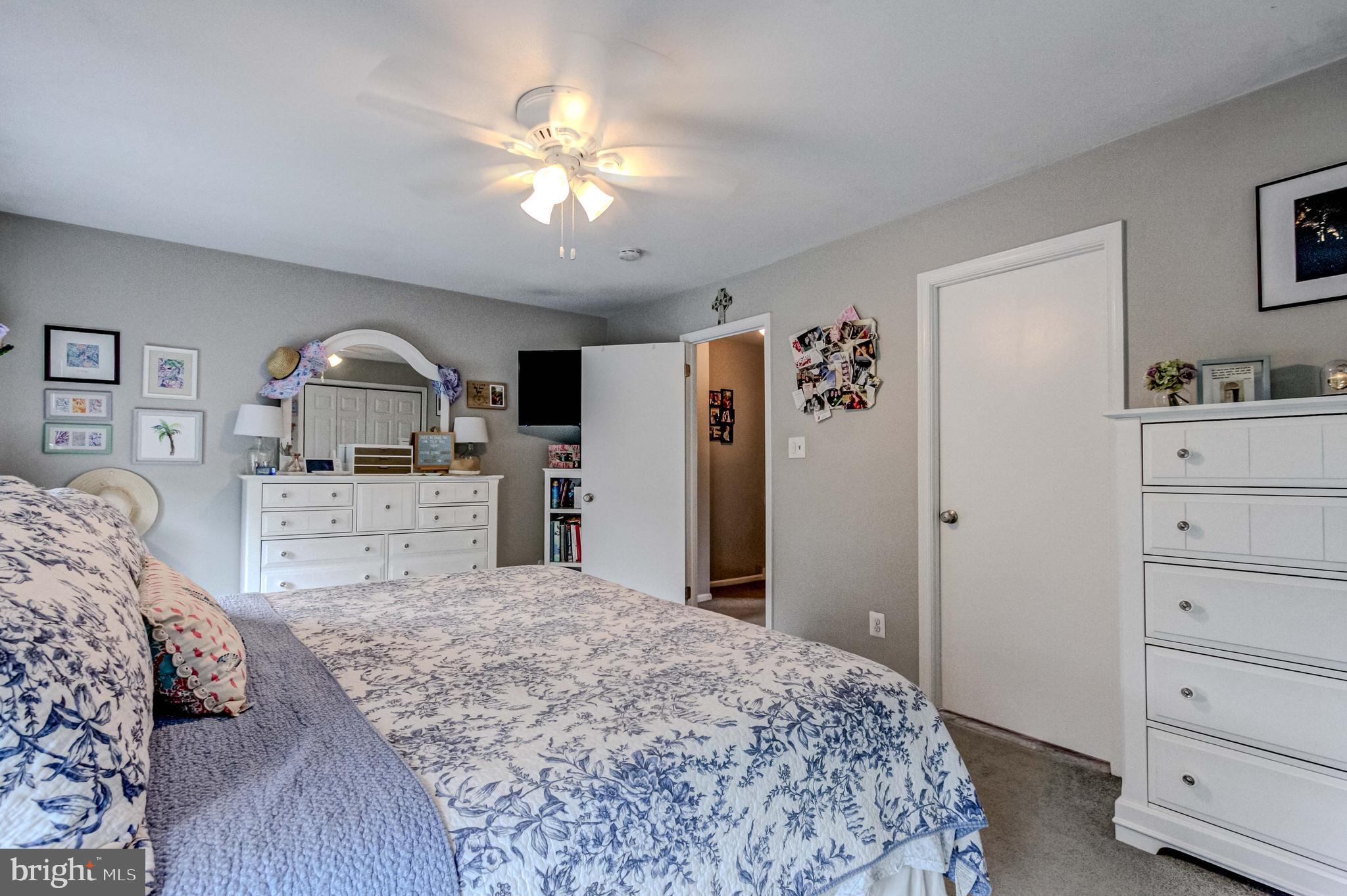 REGENTS PARK - Residential