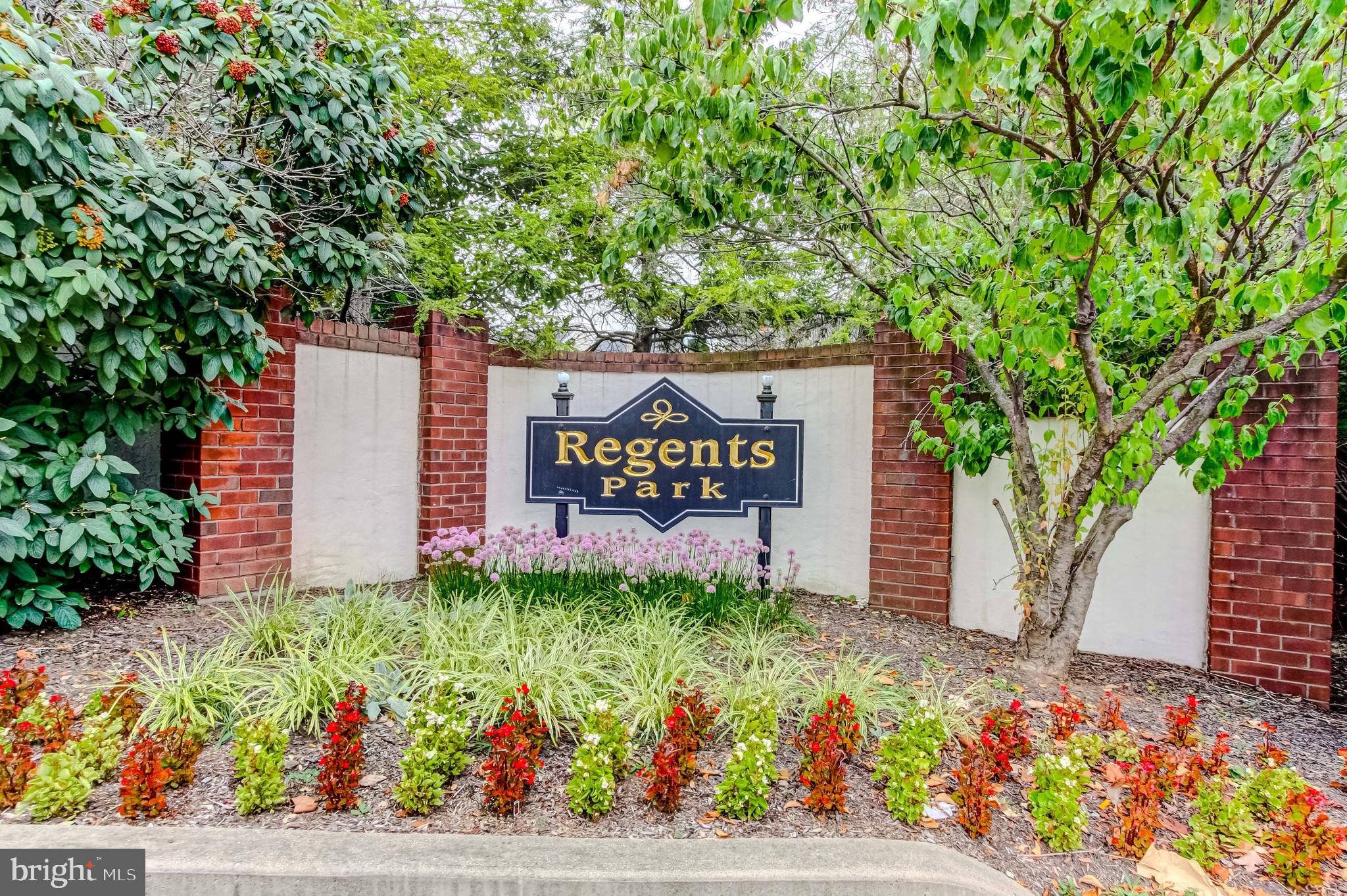 REGENTS PARK - Residential