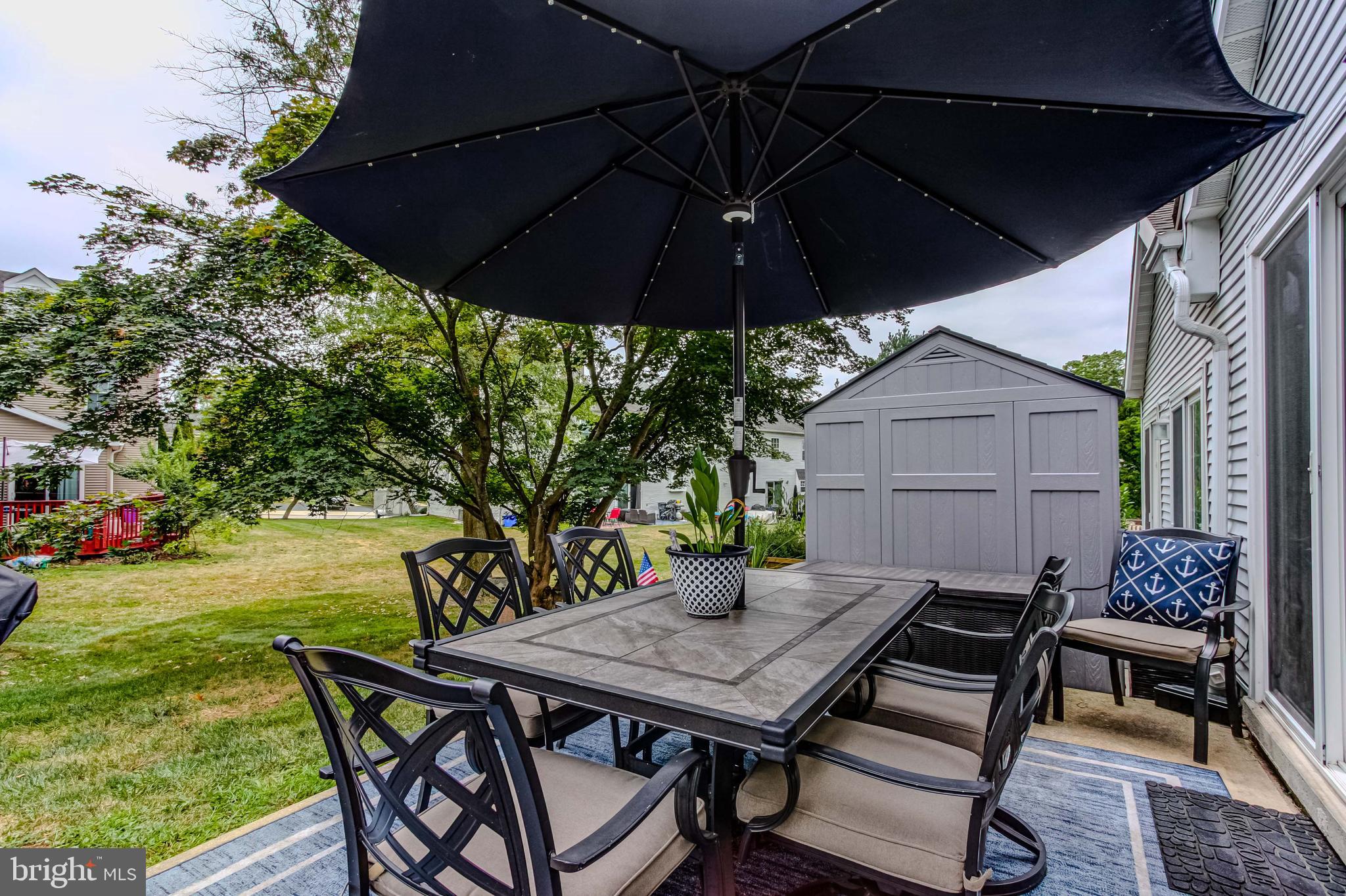 REGENTS PARK - Residential