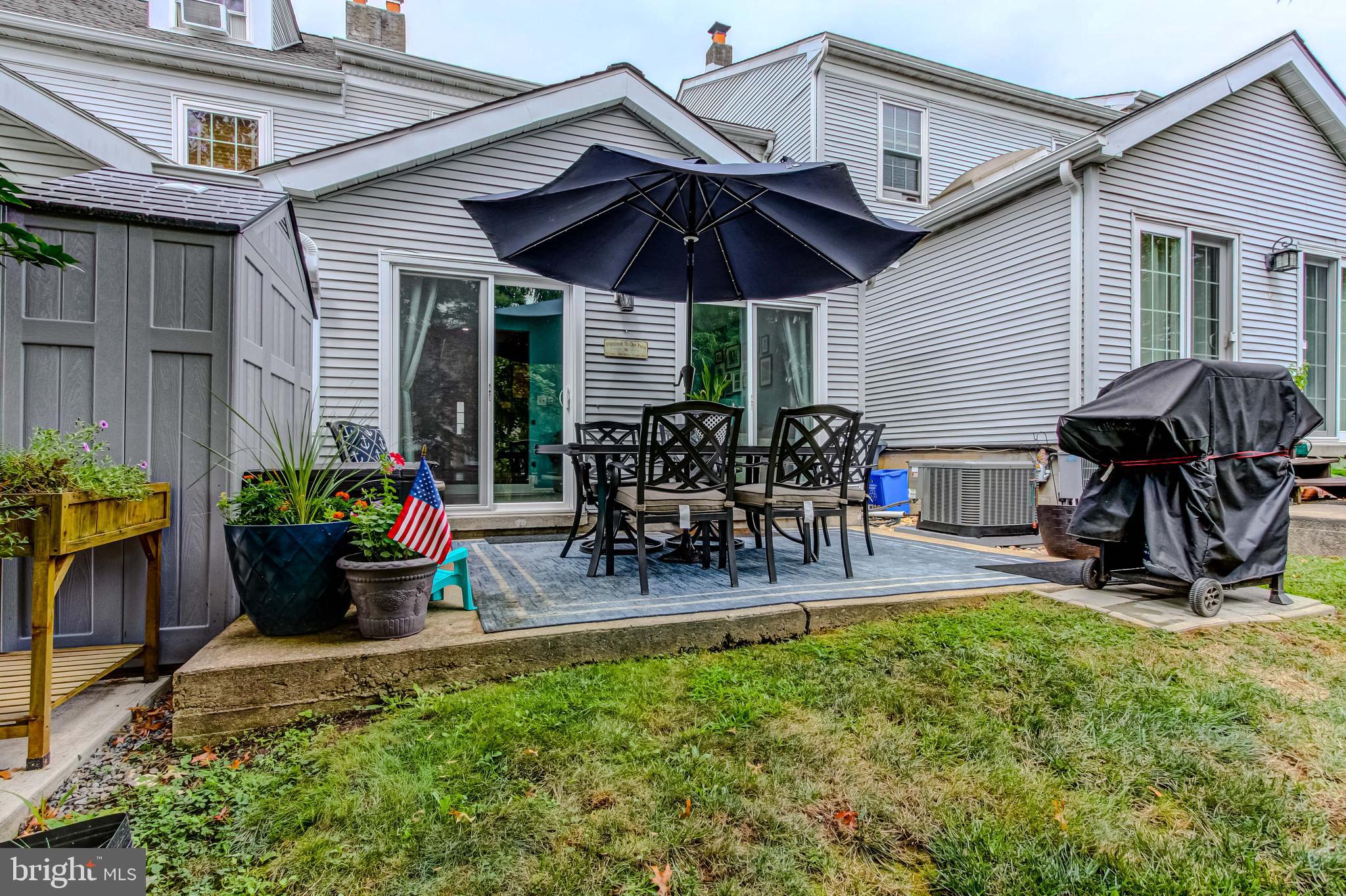 REGENTS PARK - Residential