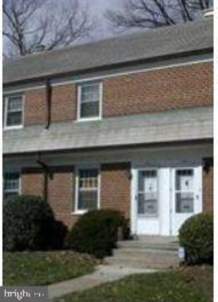 Thiis is a lovely townhome in a qyiet neighborhoodof Silver Spring.  It is in move in ready condition.   There is a coin operated laundry room in the basement at the back of the unit and there is a floor door attic on the second floor with plenty of storage space.  There is also a storage area bin for the unit.   The tenant has a small dog that will be in the cage during all showings.  All showings is by appointment only and should be directed to the listing agent.  24 hours  notice for showings after 11am.  Seller will pay 3% closing concession at an acceptable price.