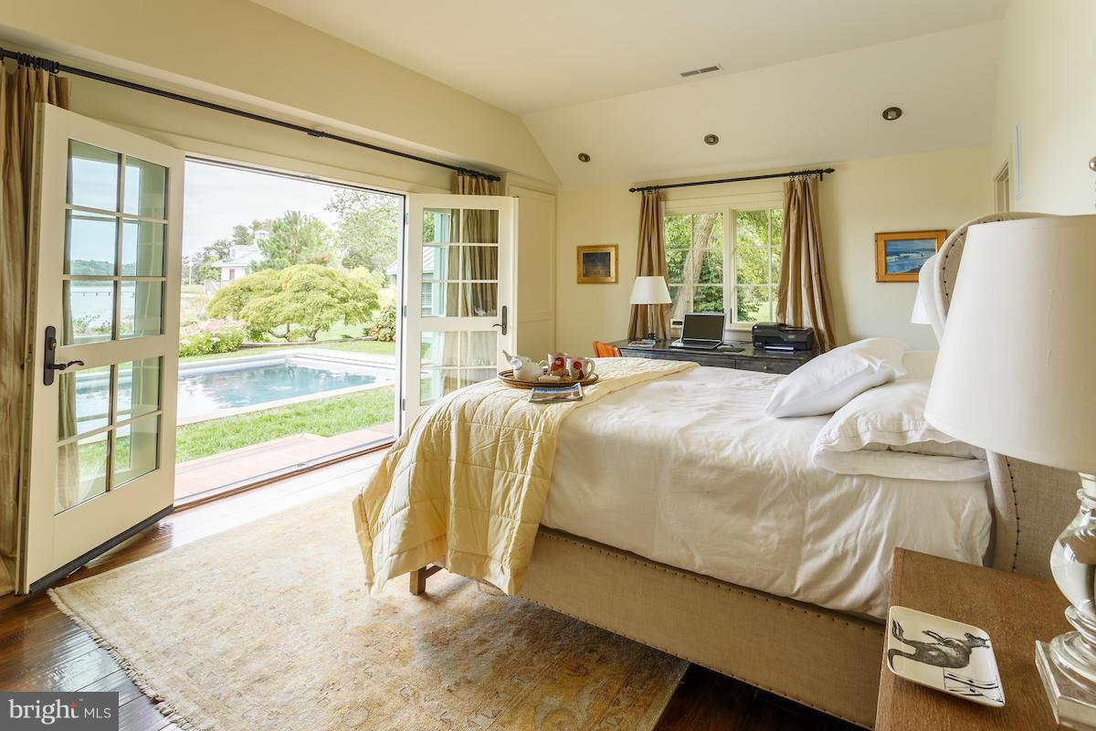 KENTMORE PARK - Residential