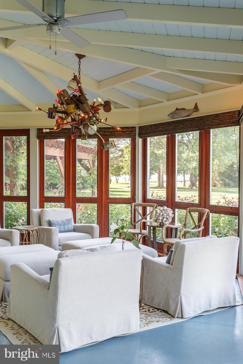 KENTMORE PARK - Residential