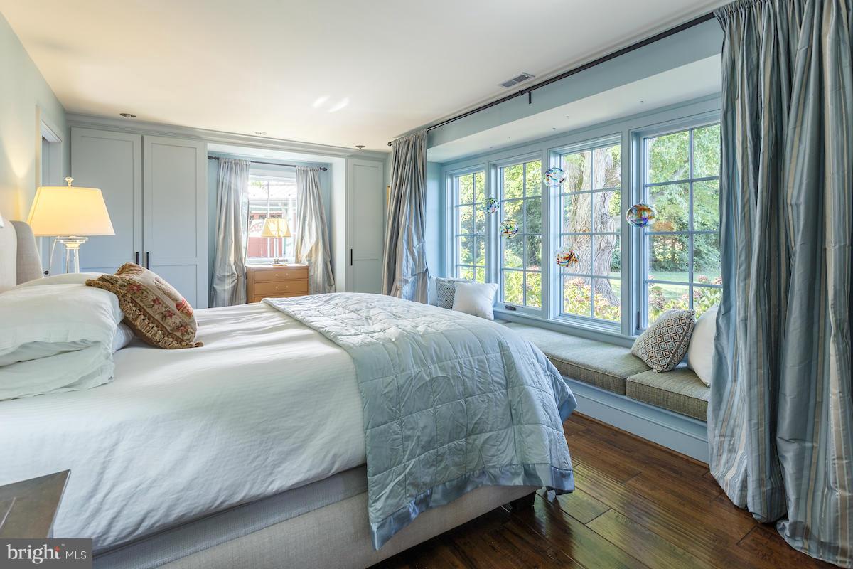 KENTMORE PARK - Residential