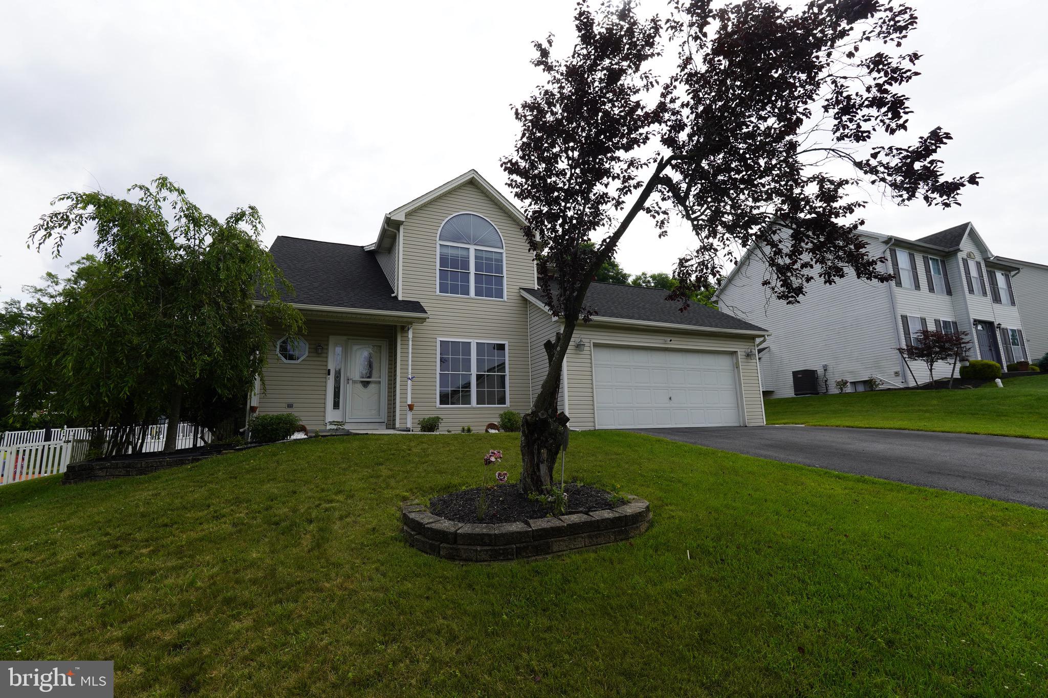 1861 PEBBLE COURT