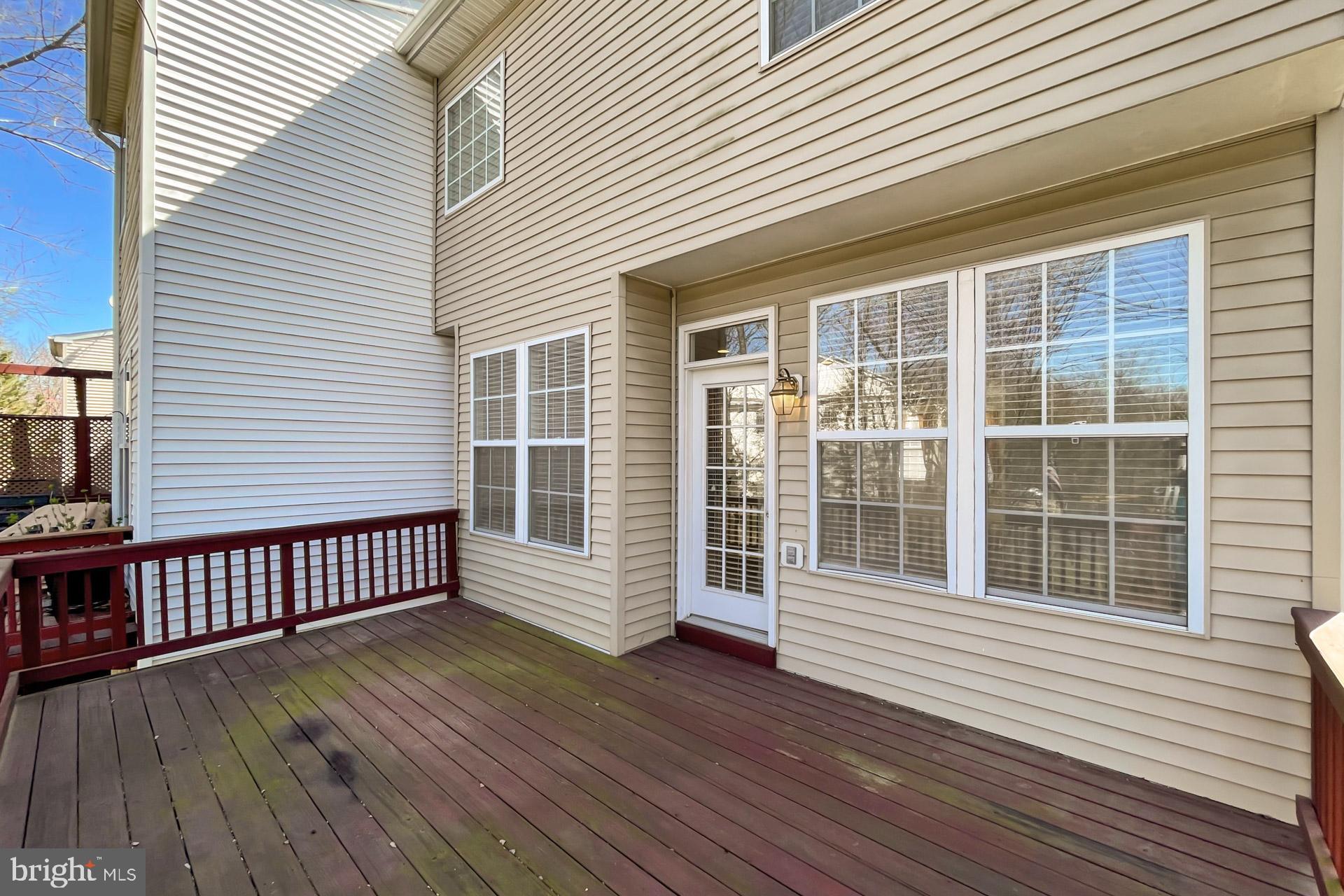 SIGNATURE AT BROADLANDS - Residential Lease