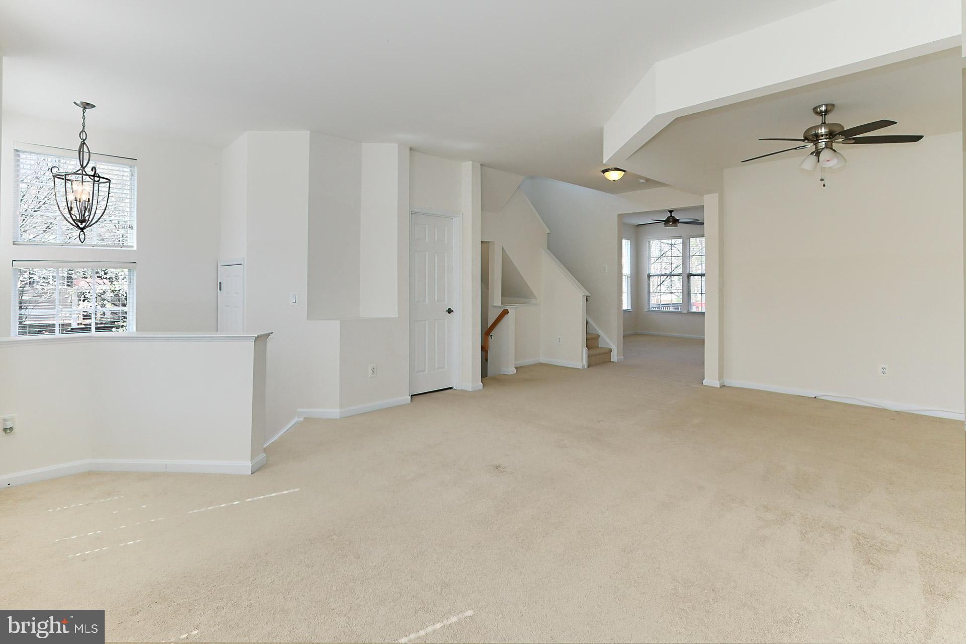 SIGNATURE AT BROADLANDS - Residential Lease