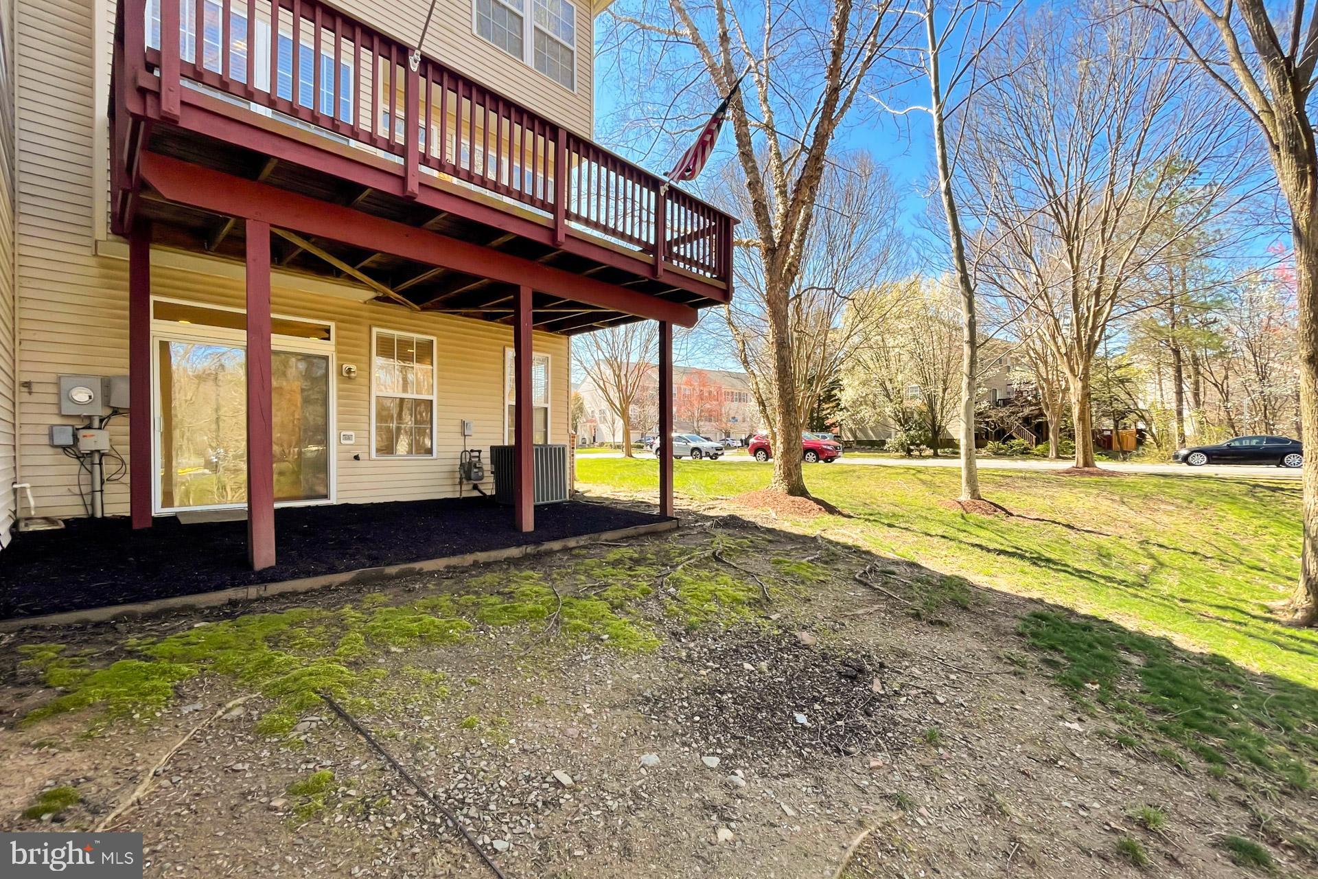 SIGNATURE AT BROADLANDS - Residential Lease