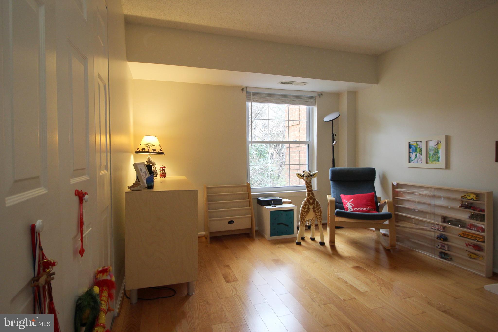 THE COLONIES - Residential