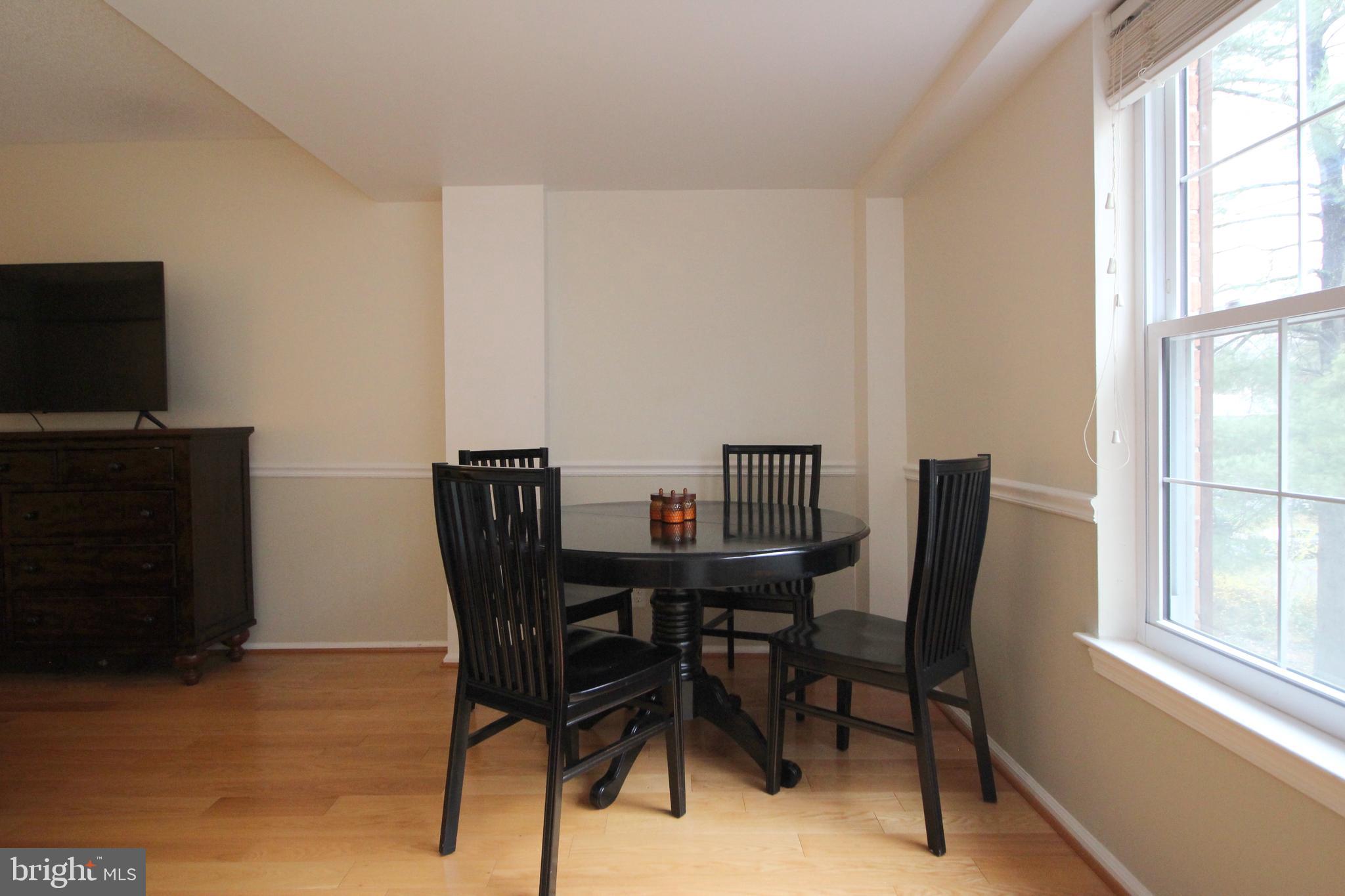 THE COLONIES - Residential