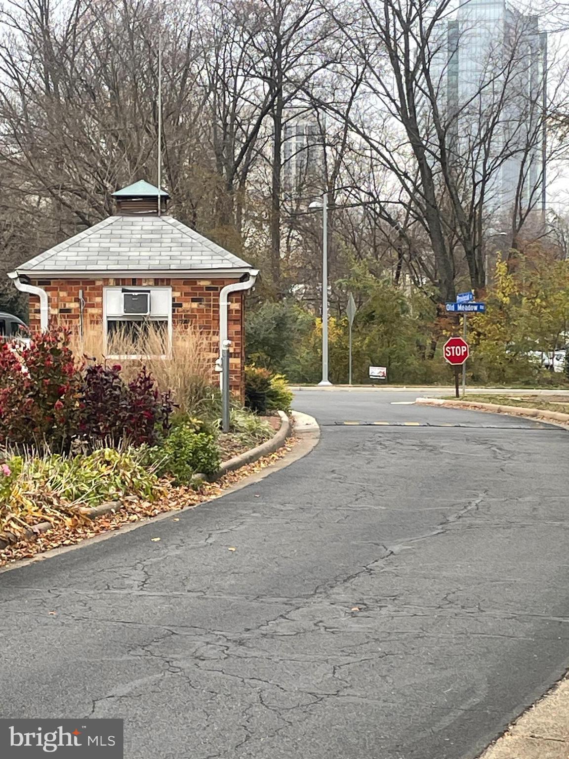 THE COLONIES - Residential