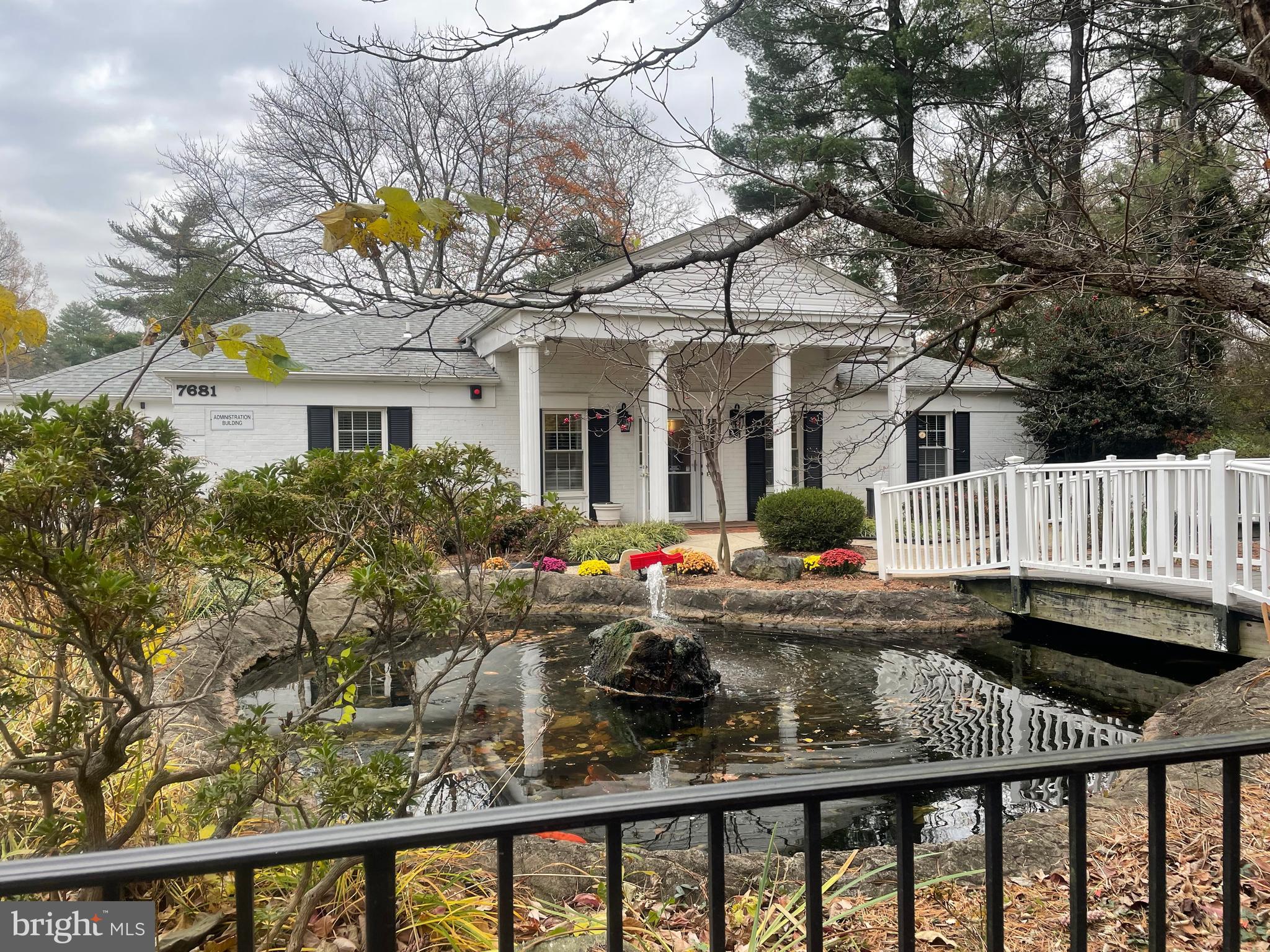 THE COLONIES - Residential