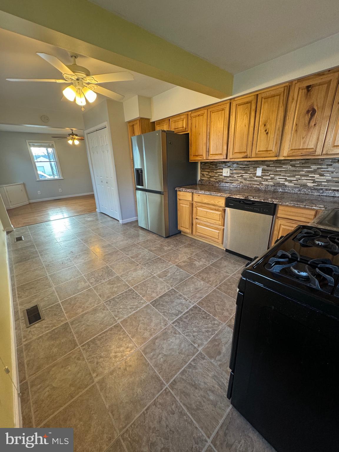 EASTERN TERRACE - Residential