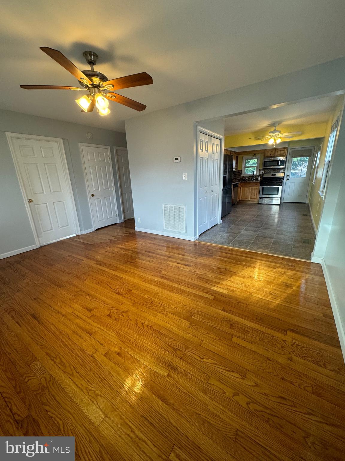 EASTERN TERRACE - Residential