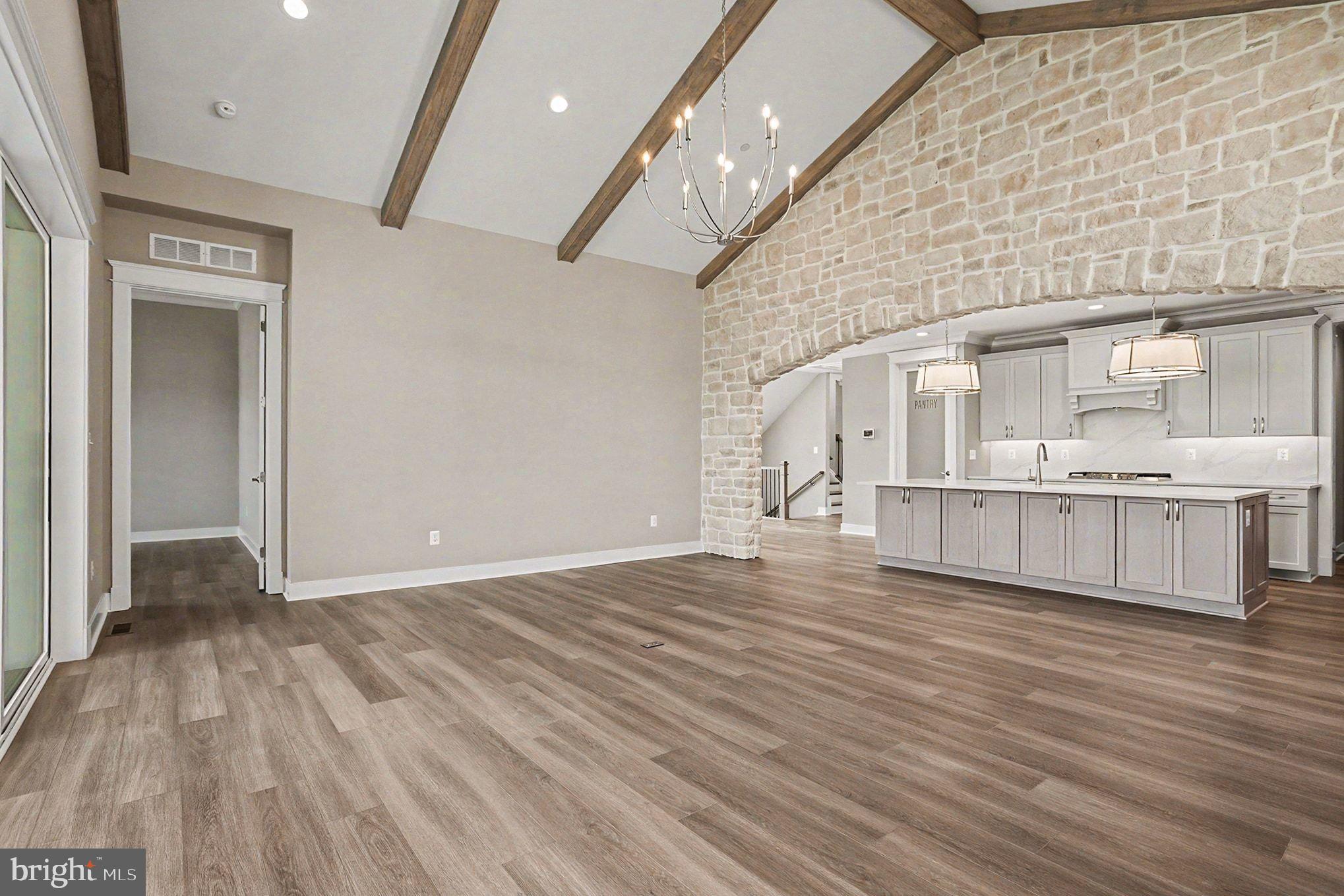 320 SUNNYS HALO DR
