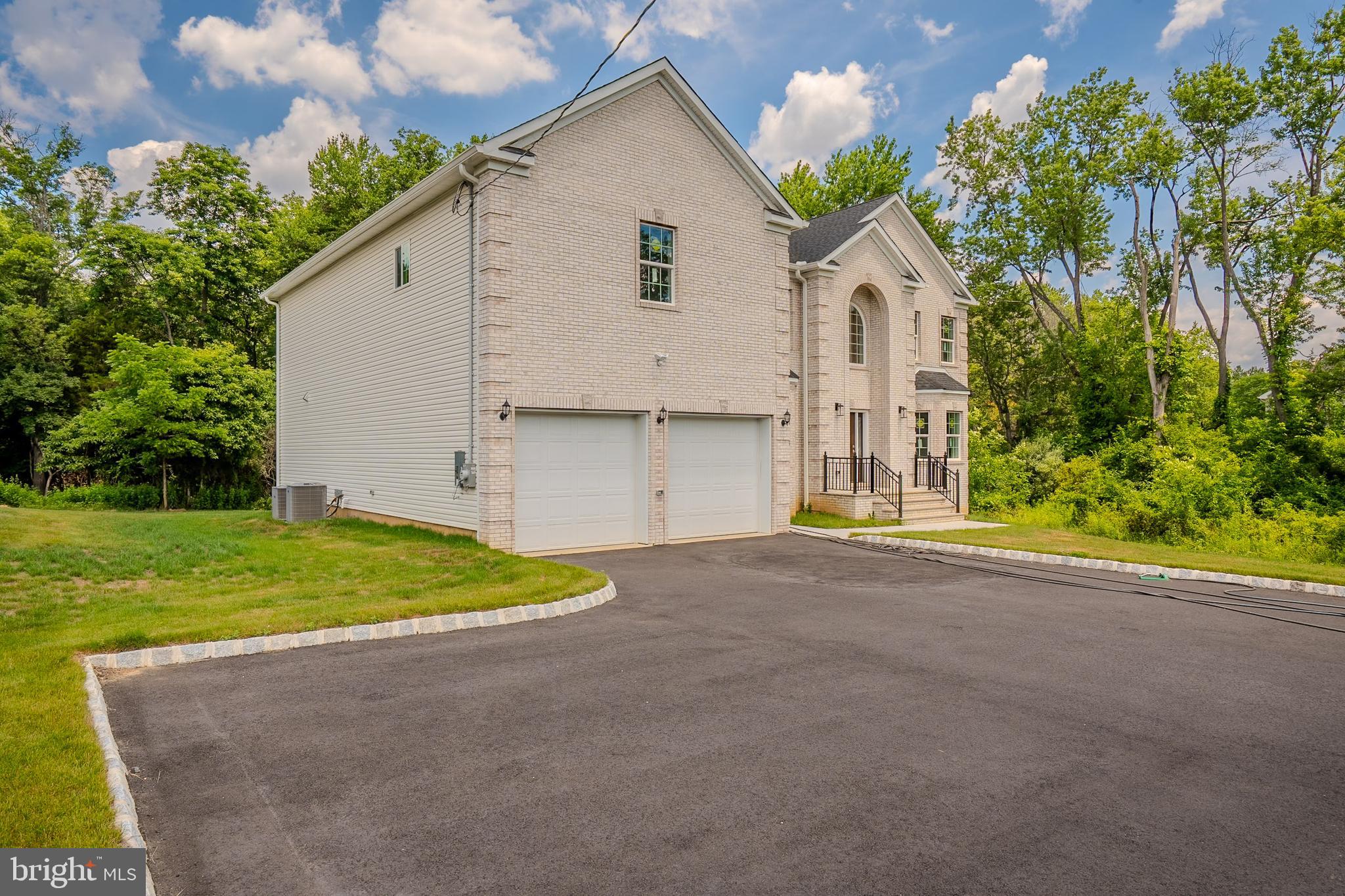 840 RIDGE ROAD