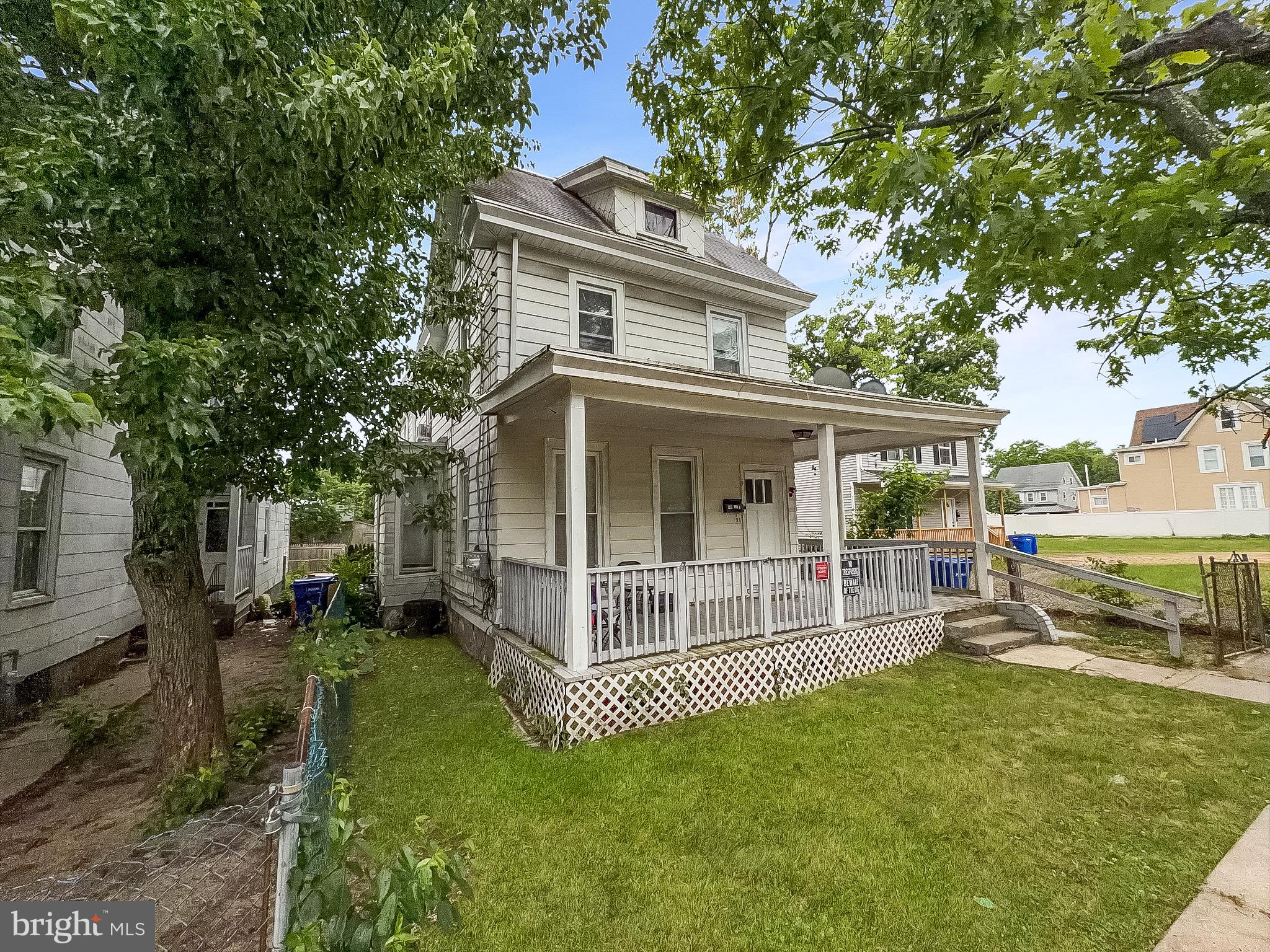 419 E MULBERRY STREET