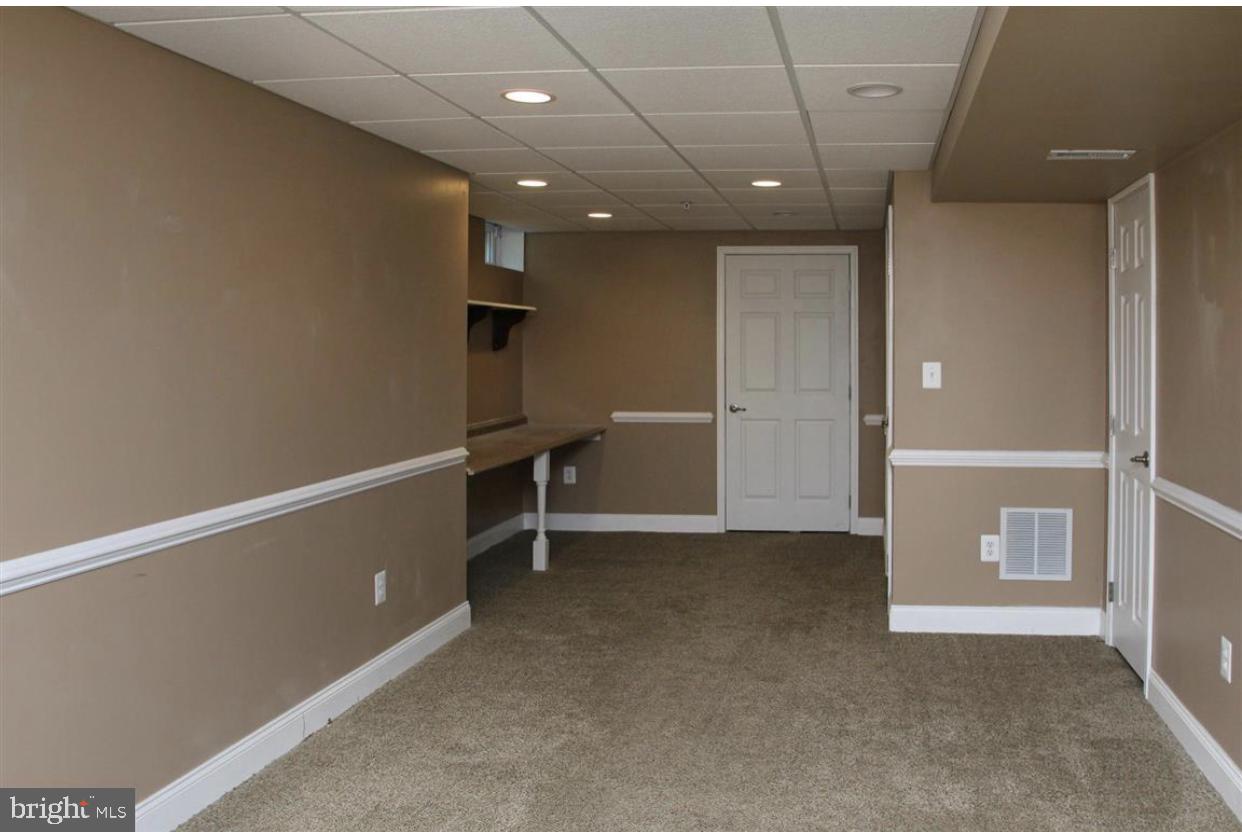 VALE MEADOWS - Residential