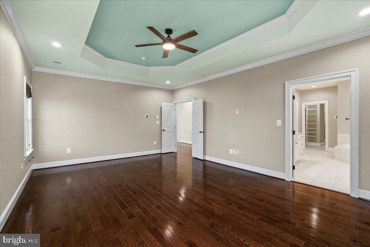 DAWSON'S CORNER - Residential