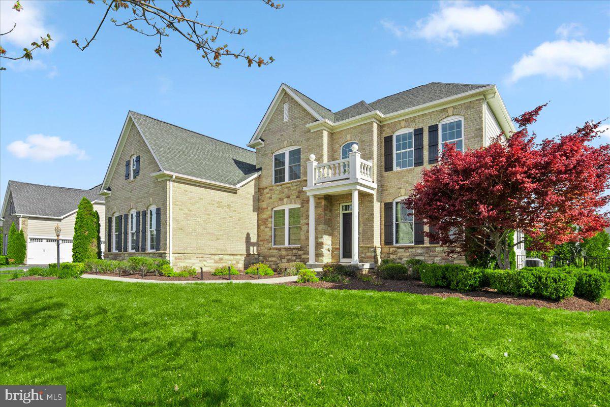 DAWSON'S CORNER - Residential