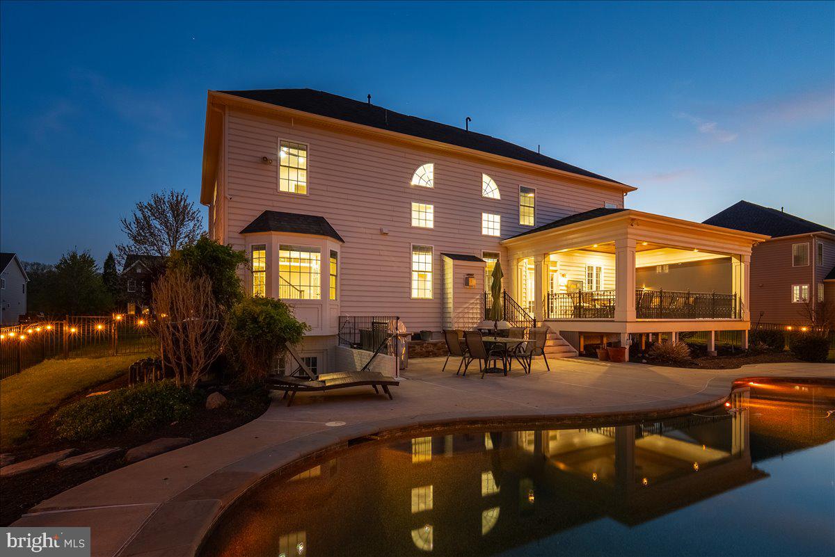 DAWSON'S CORNER - Residential