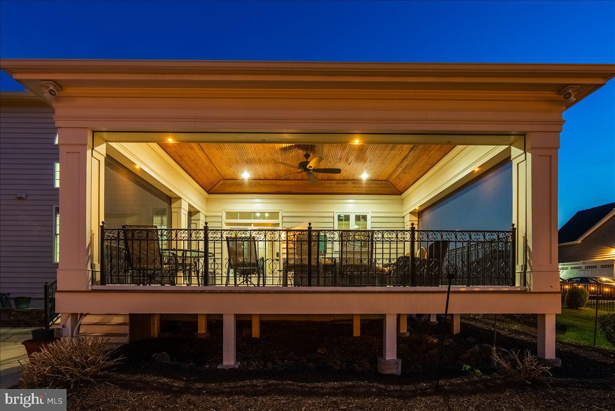 DAWSON'S CORNER - Residential