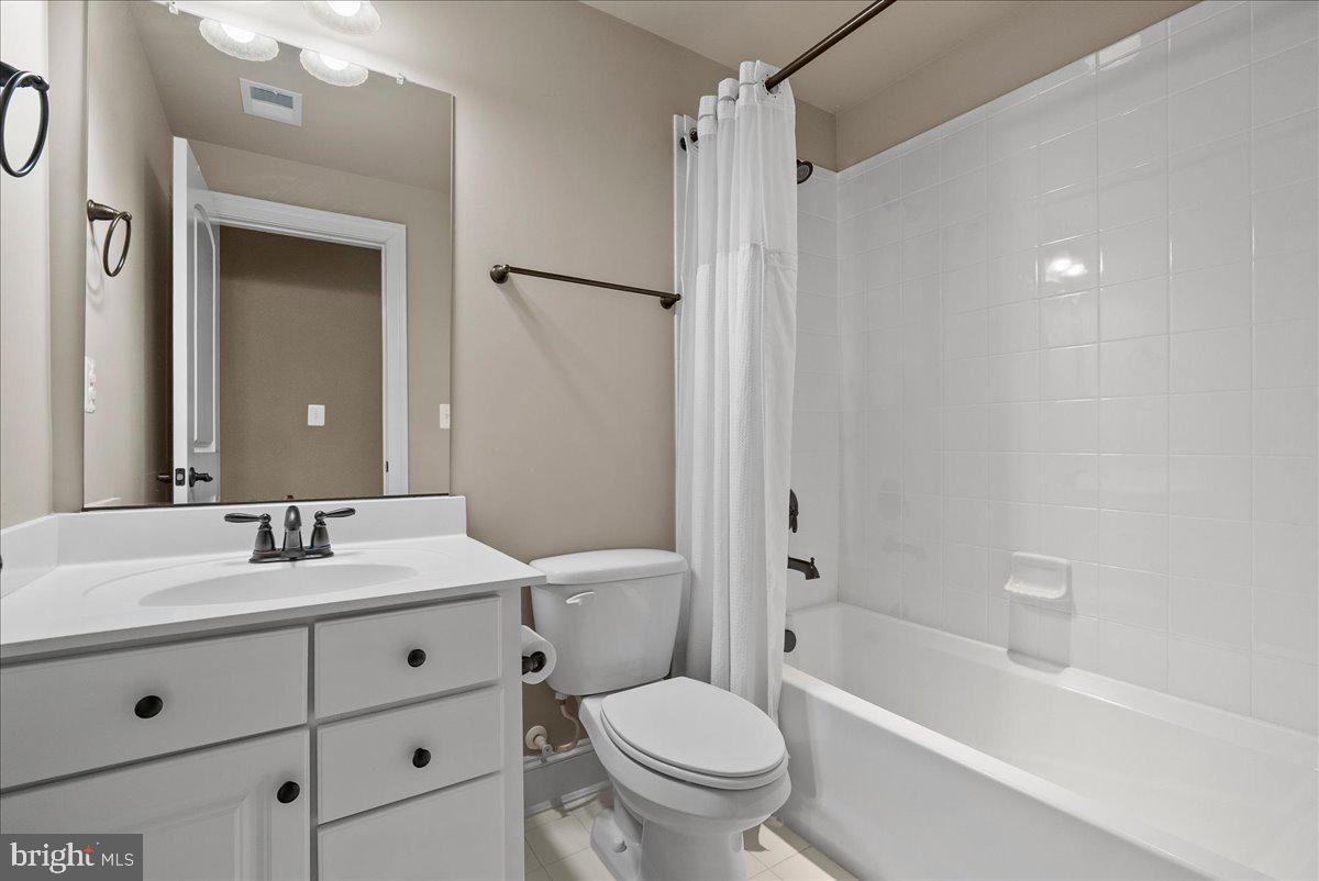 DAWSON'S CORNER - Residential