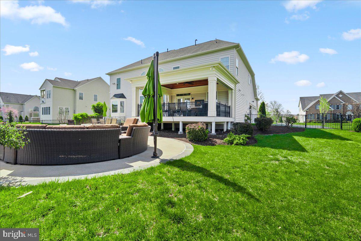 DAWSON'S CORNER - Residential