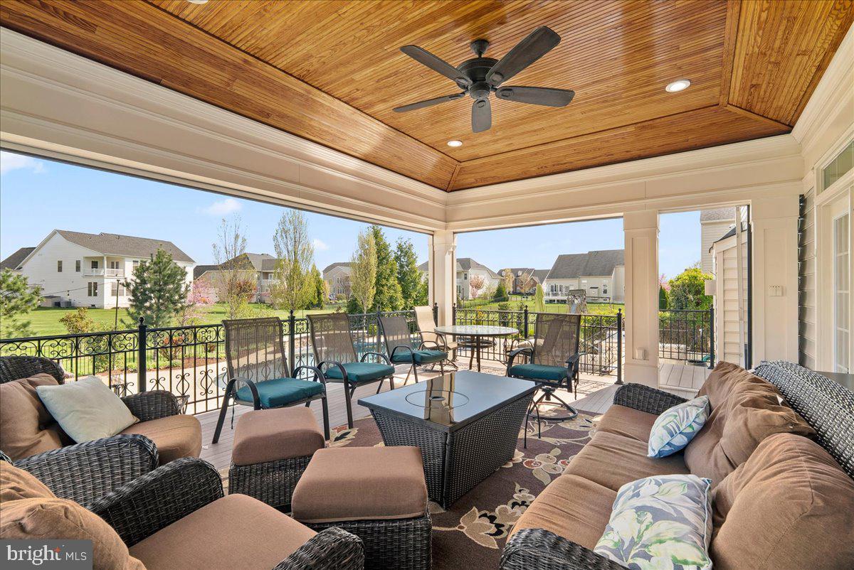 DAWSON'S CORNER - Residential