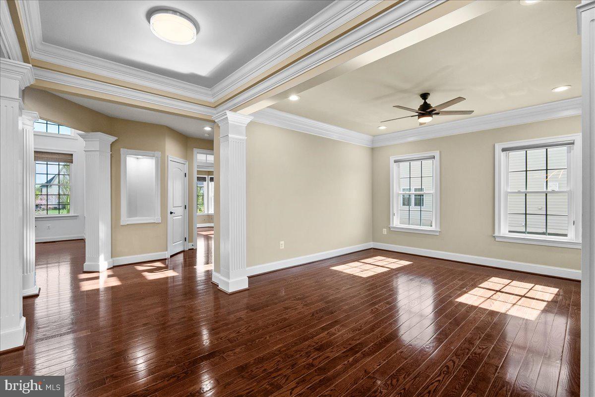 DAWSON'S CORNER - Residential