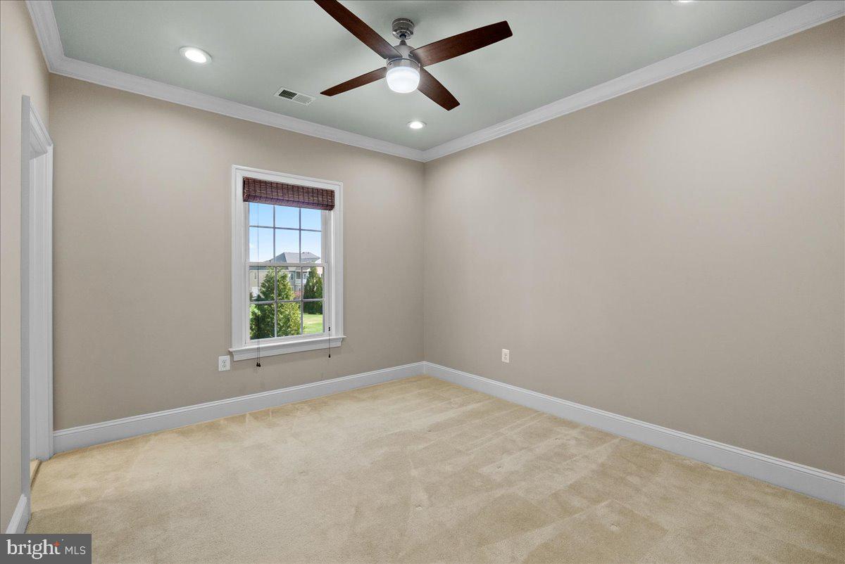 DAWSON'S CORNER - Residential