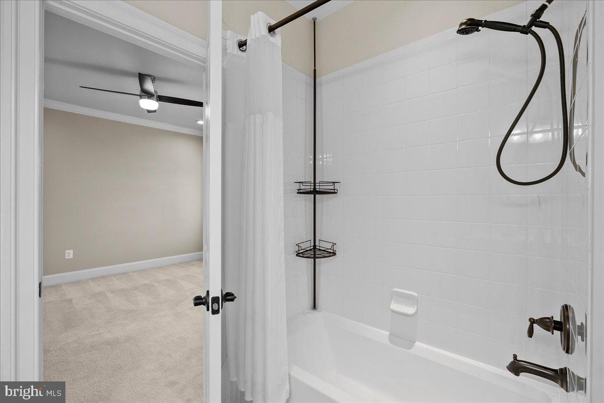 DAWSON'S CORNER - Residential